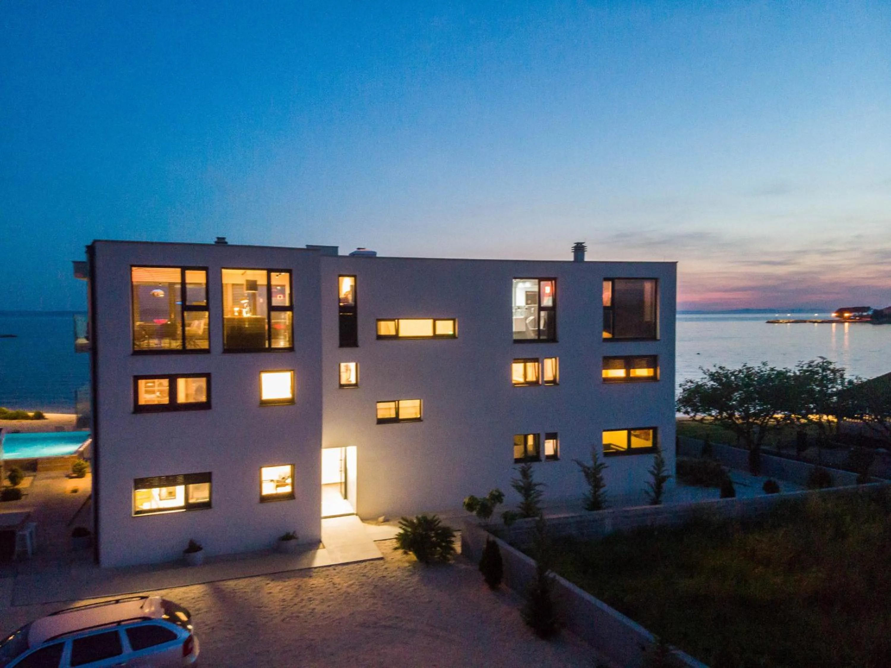 Jimmys Beach Privlaka direkt am Meer und beheiztem Pool