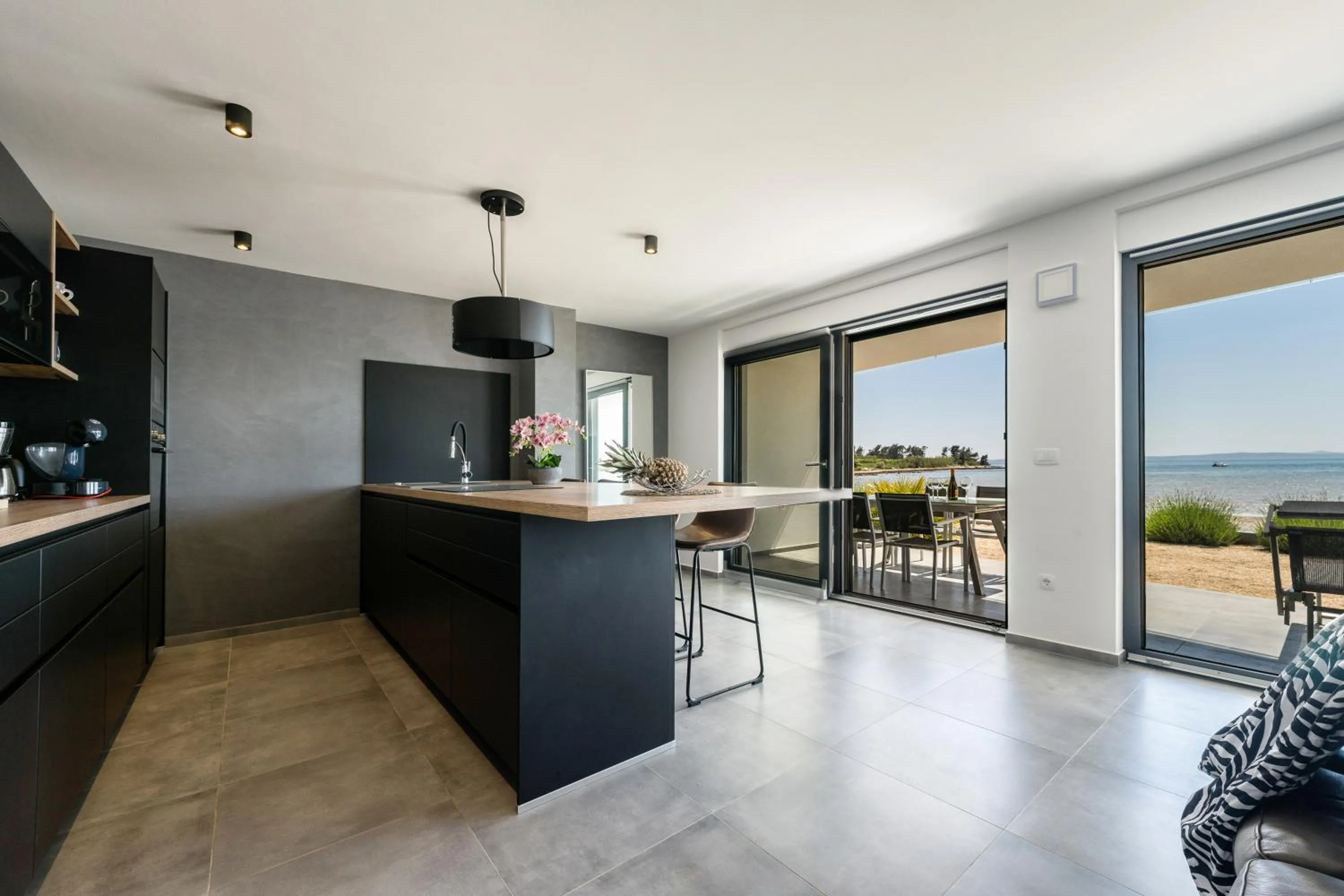 Jimmys Beach Privlaka direkt am Meer und beheiztem Pool