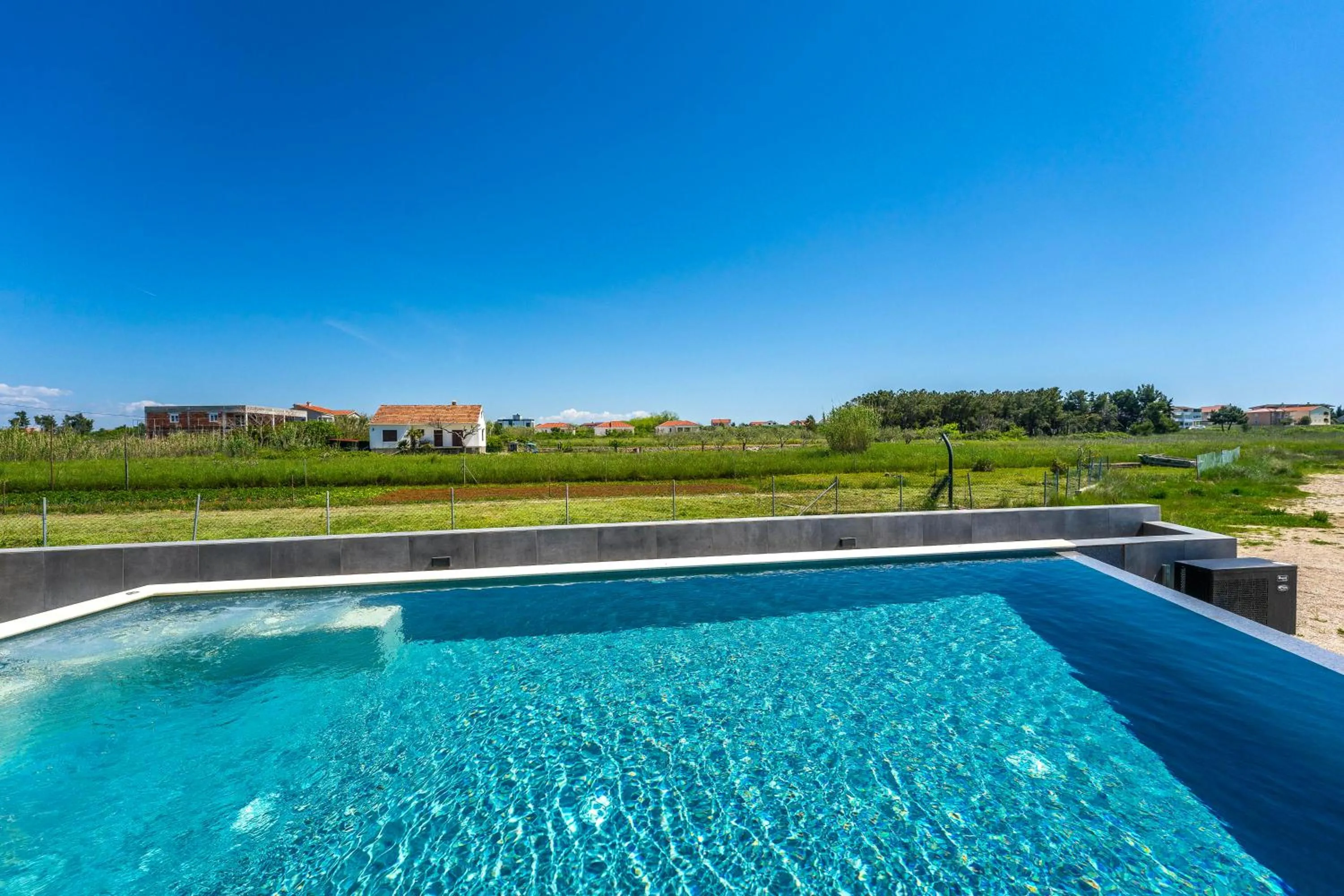 Jimmys Beach Privlaka direkt am Meer und beheiztem Pool