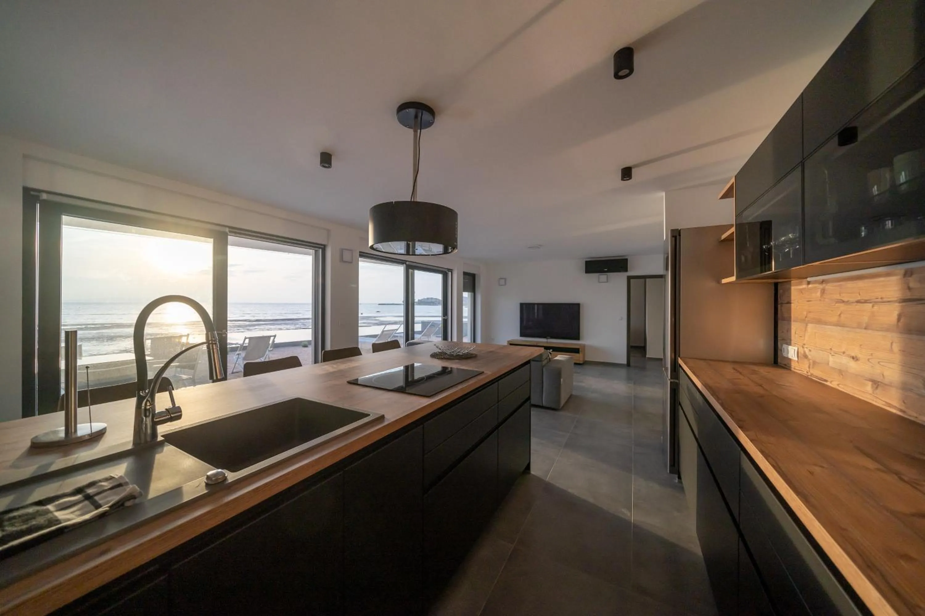 Jimmys Beach Privlaka direkt am Meer und beheiztem Pool