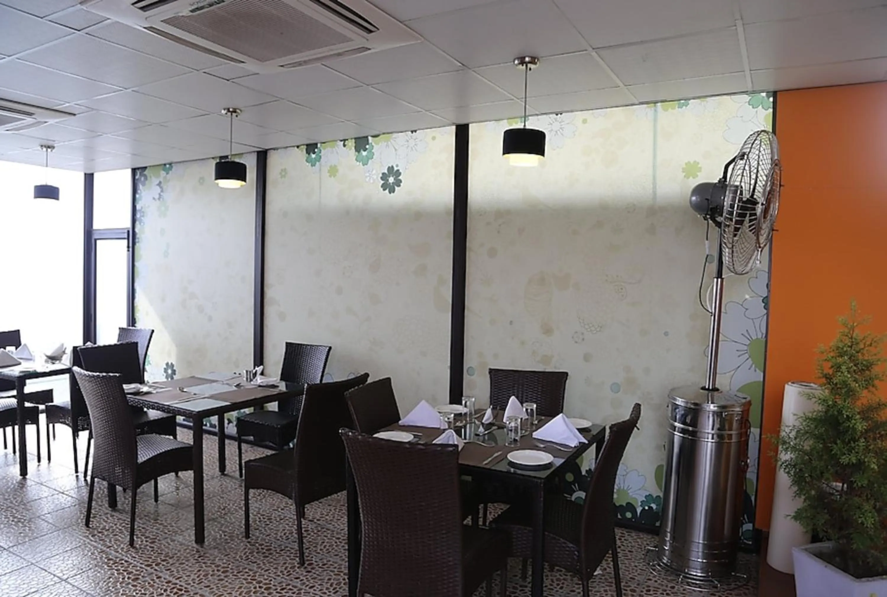 Restaurant/places to eat in The Pamposh Hotel