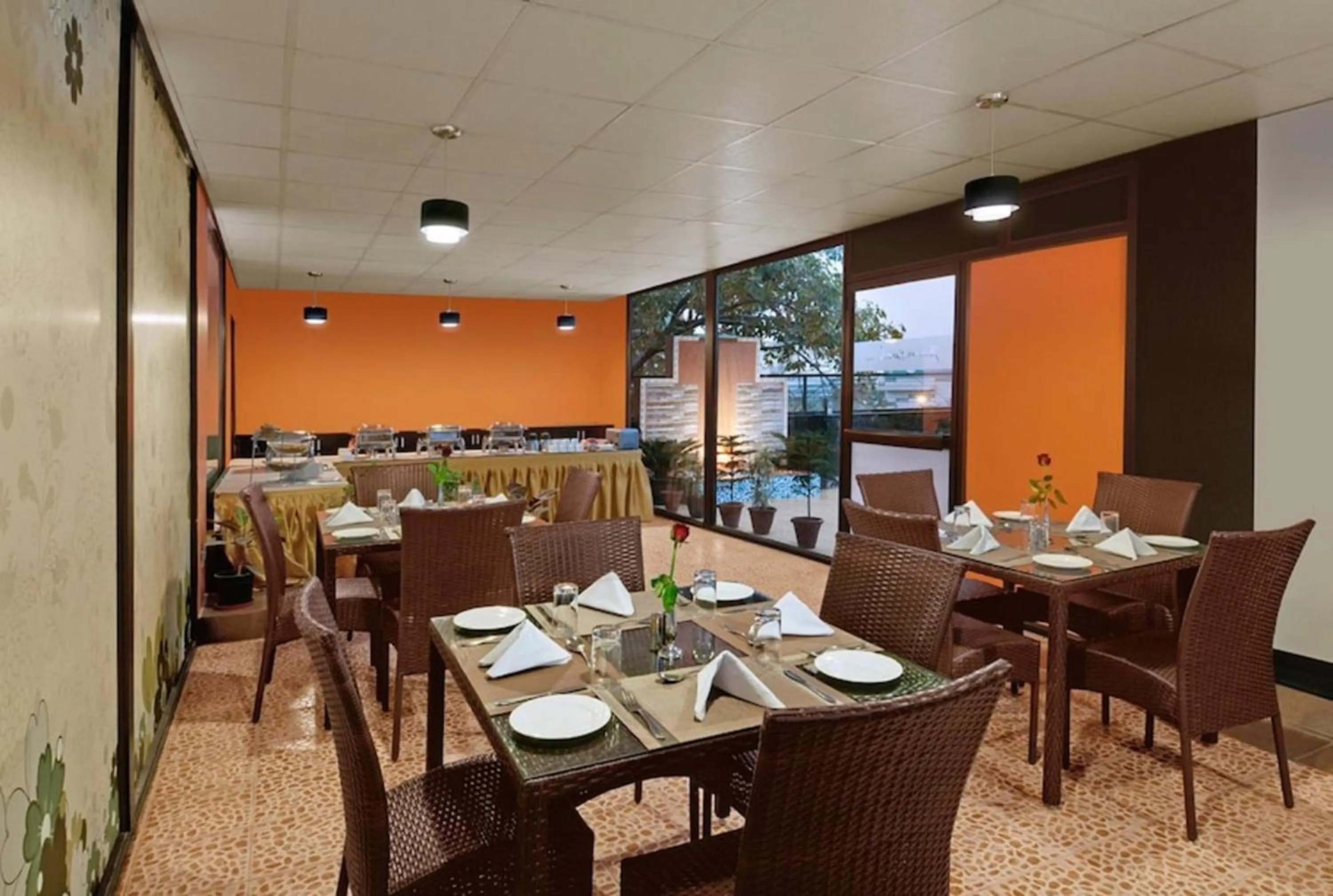 Restaurant/places to eat in The Pamposh Hotel