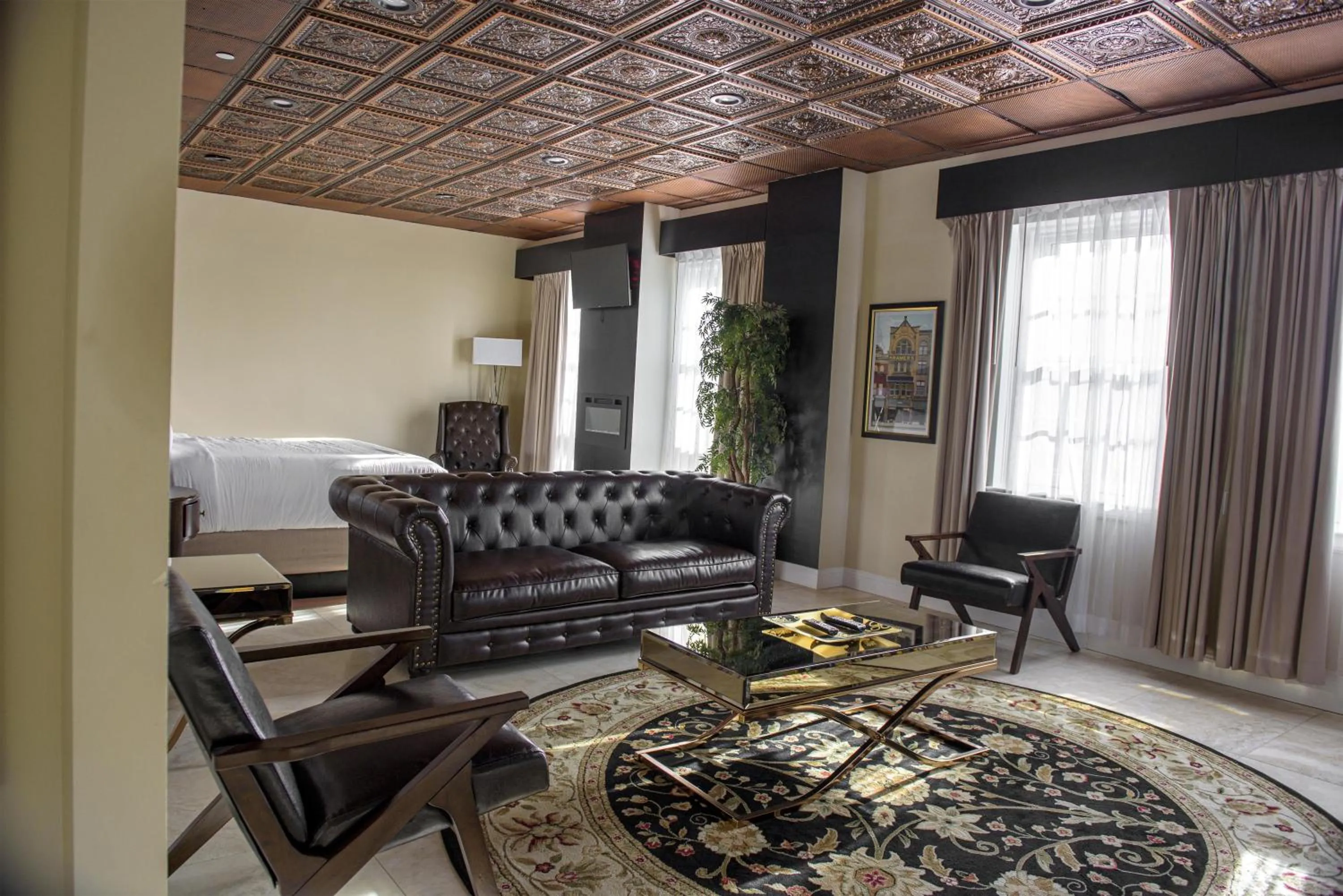 Photo of the whole room in The Americus Hotel, Unscripted by Hyatt