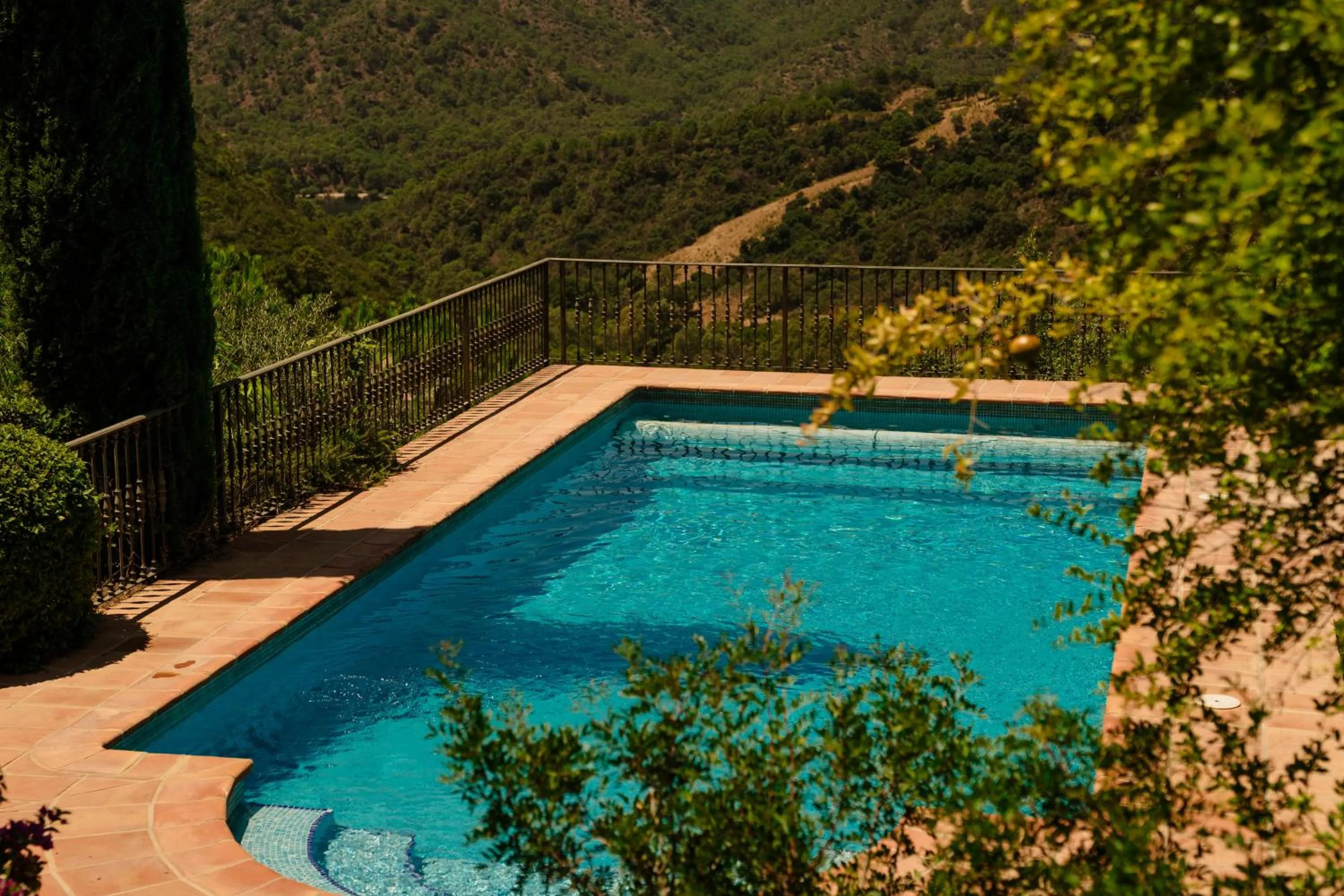 La Zagaleta, Benahavís - Villa with private pool and mountain views