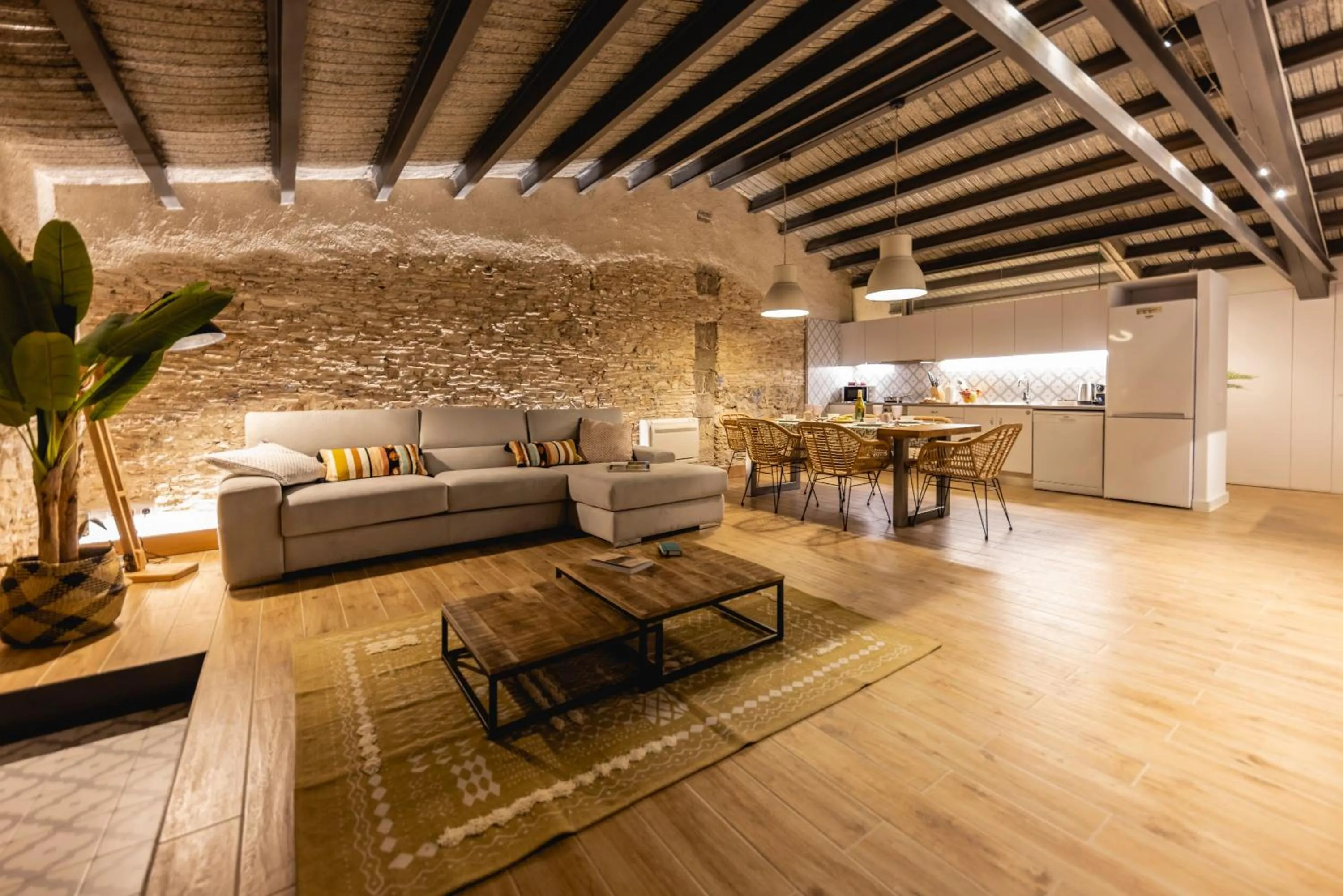 Living room in Bravissimo Plaça del Vi, Design Penthouse