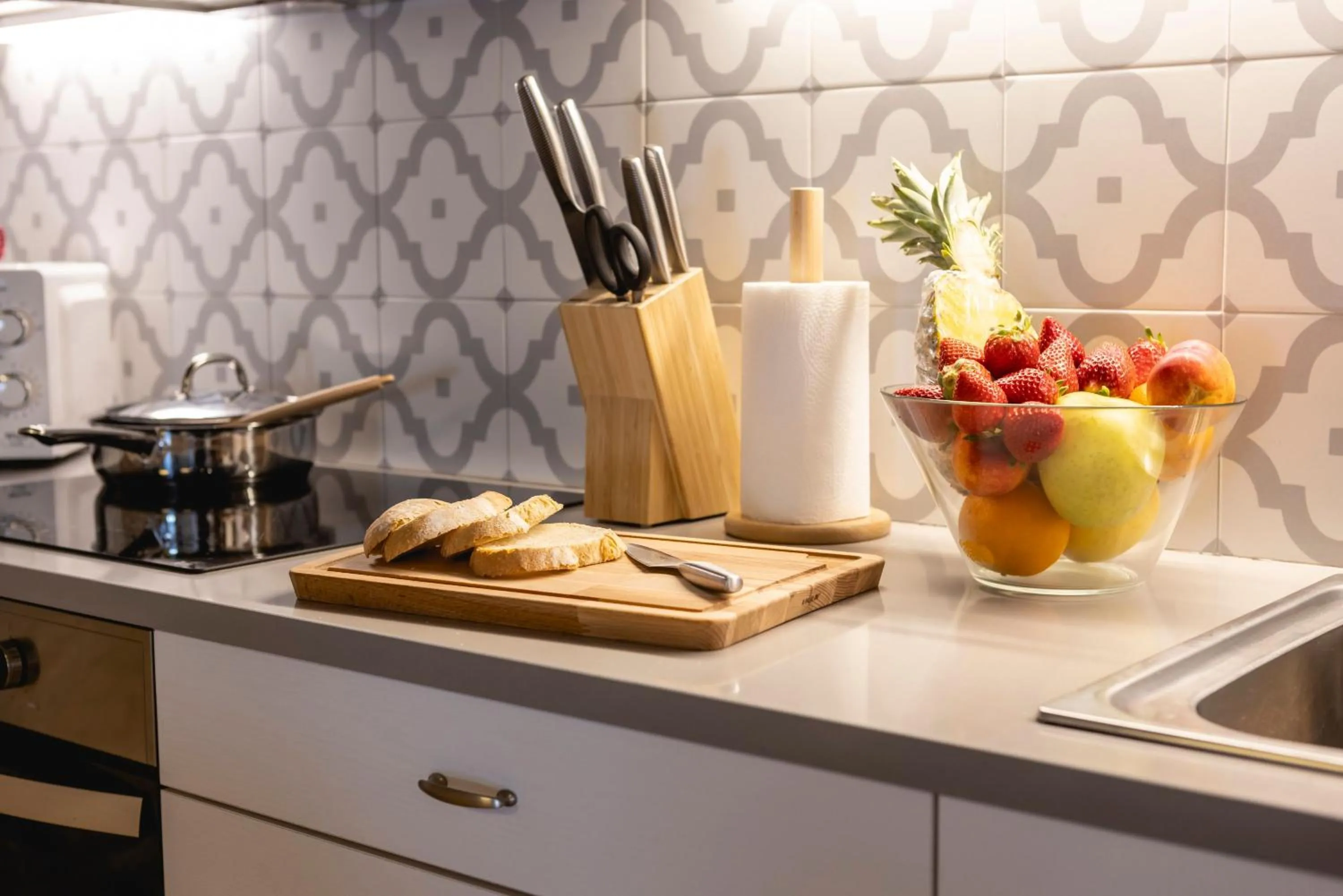 Kitchen or kitchenette in Bravissimo Plaça del Vi, Design Penthouse