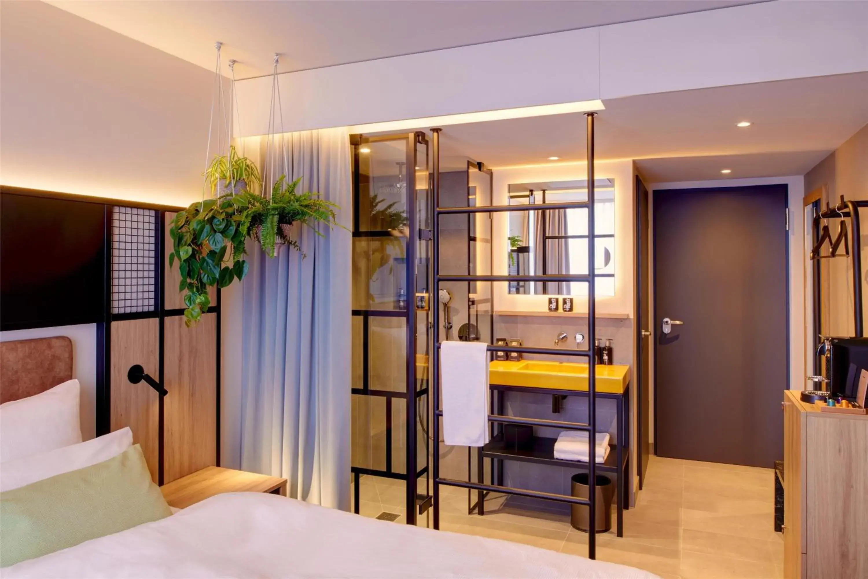 Bedroom, Bed in Me and All Hotel ulm, by Hyatt Bedroom, Bed in Me and All Hotel ulm, by Hyatt