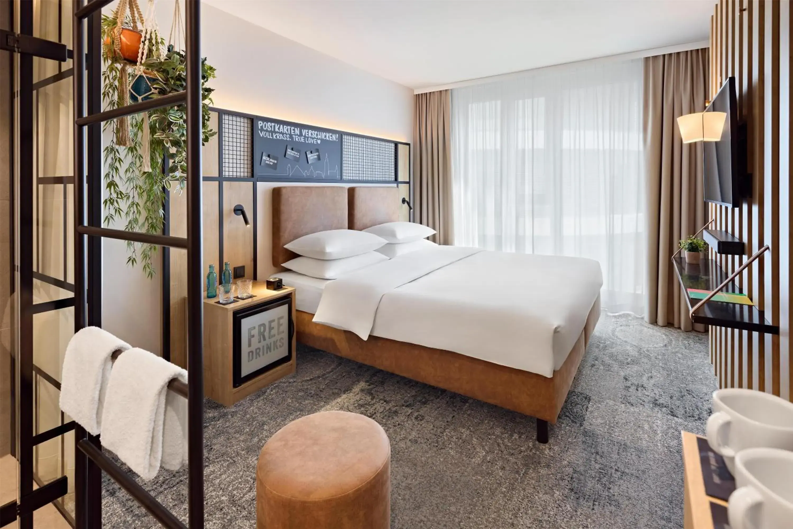 Bedroom, Bed in Me and All Hotel ulm, by Hyatt Bedroom, Bed in Me and All Hotel ulm, by Hyatt