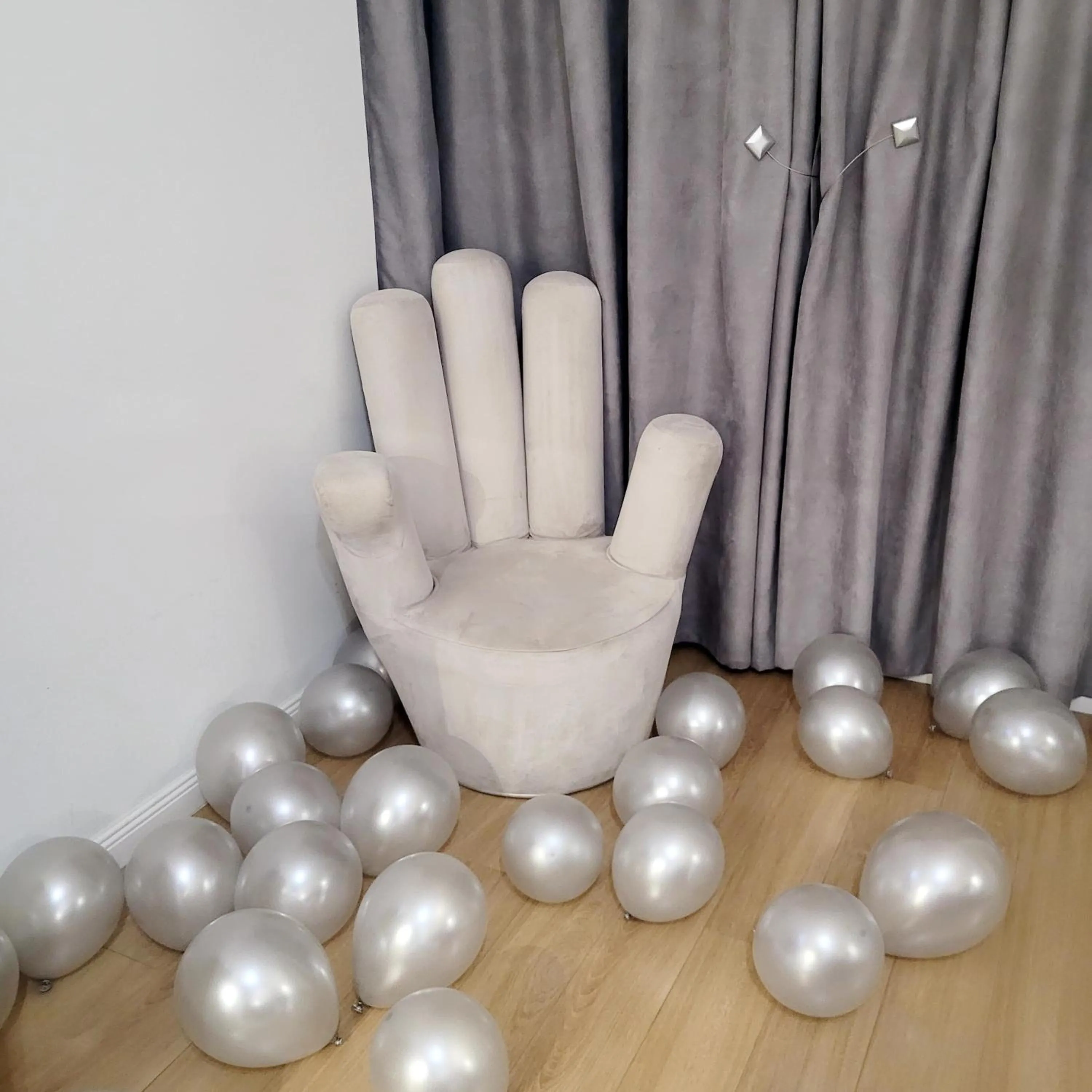 Decorative detail in Hotel Capital Inn Tirana