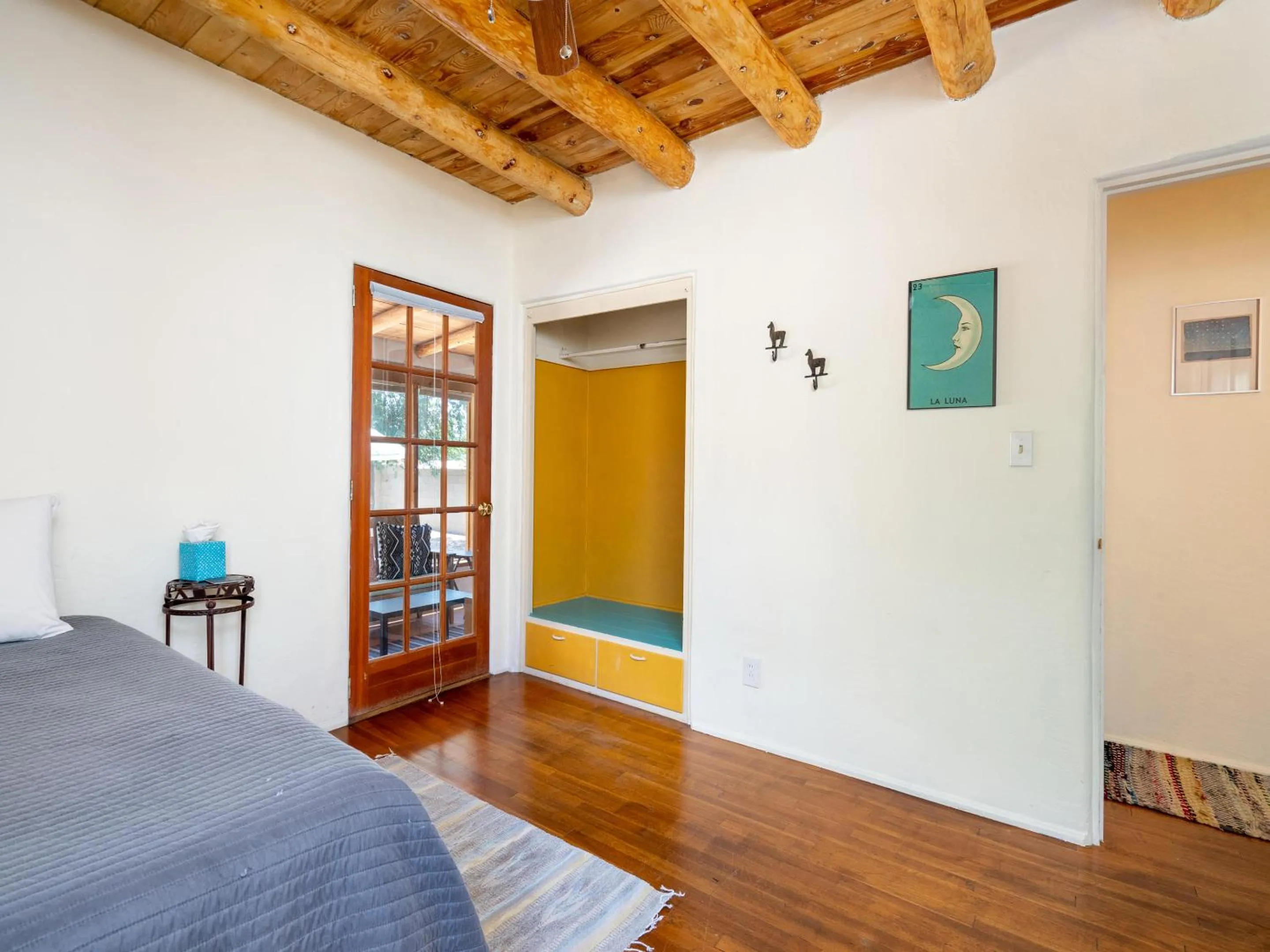 Property building, Bed in Kiva Cottage