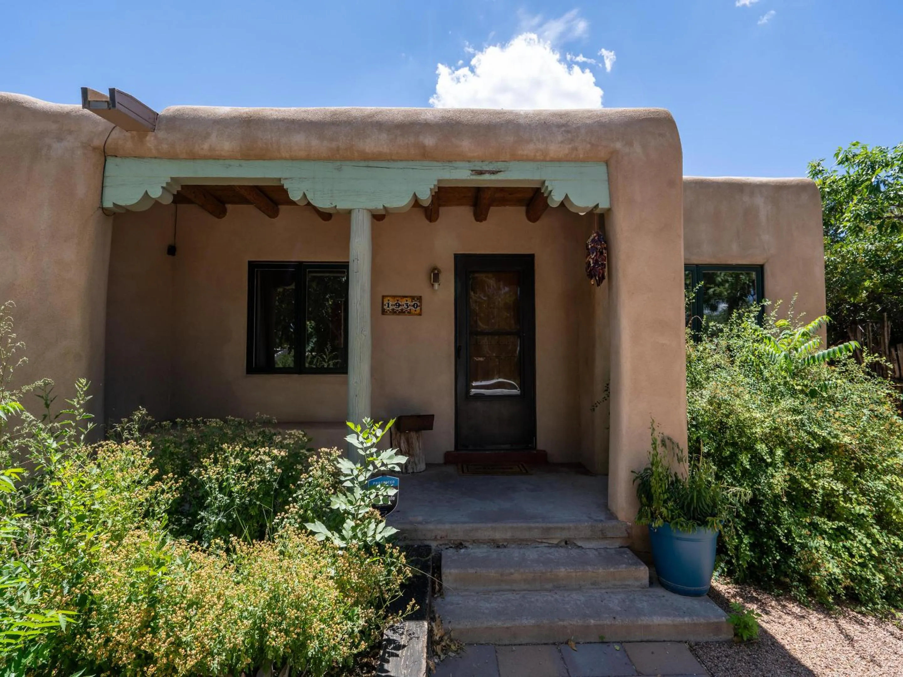 Property building in Kiva Cottage