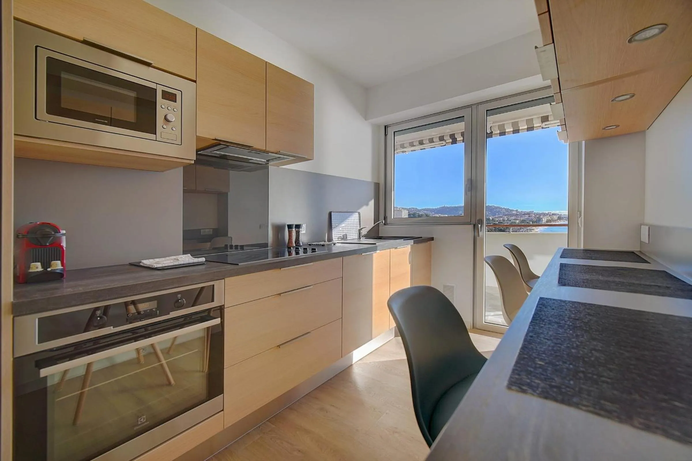 Kitchen or kitchenette in IMMOGROOM- Incredible View -4- Big Terrace - AC - Parking