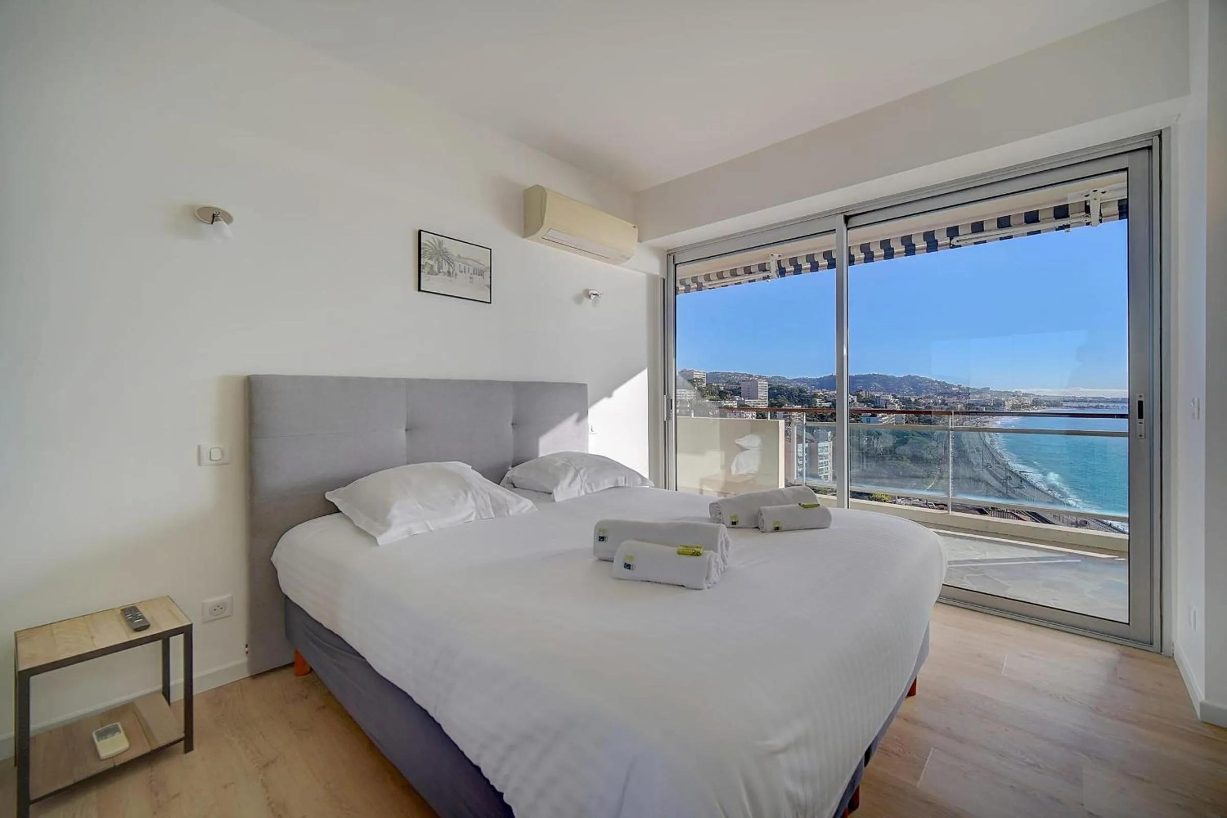 Bedroom, Bed in IMMOGROOM- Incredible View -4- Big Terrace - AC - Parking