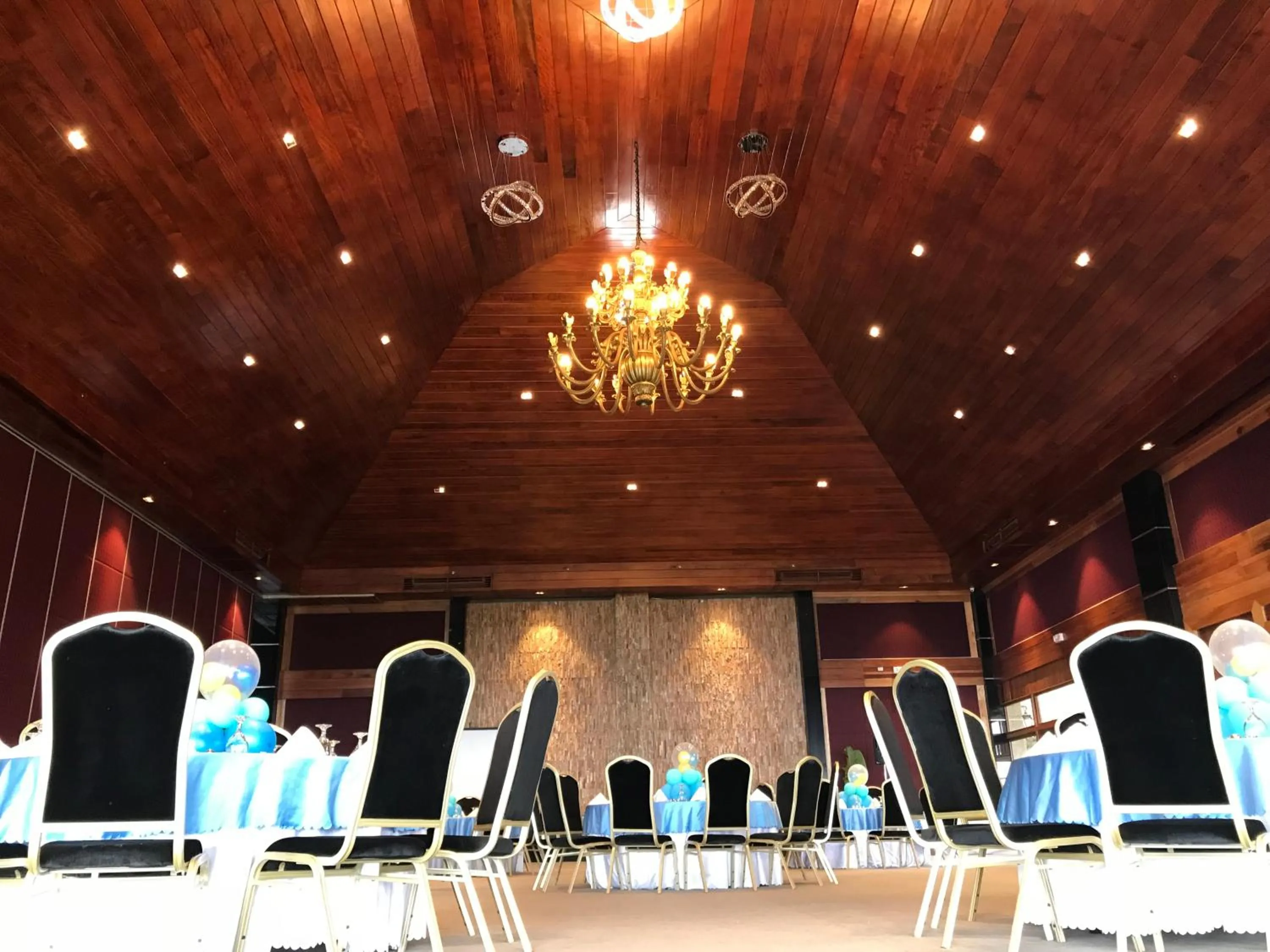 Alta D' Tagaytay Hotel