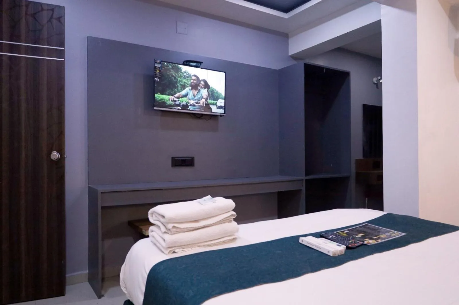 Bed in HOTEL GOLD LEAF