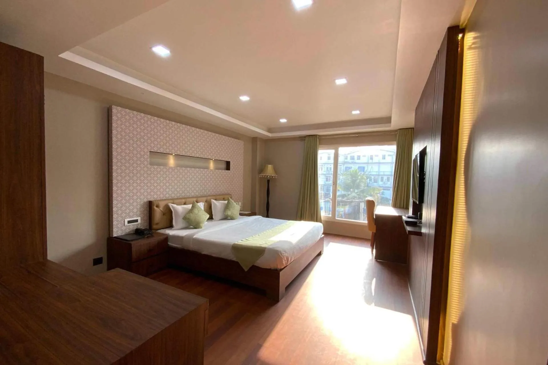 HOTEL THE KALYANIZ