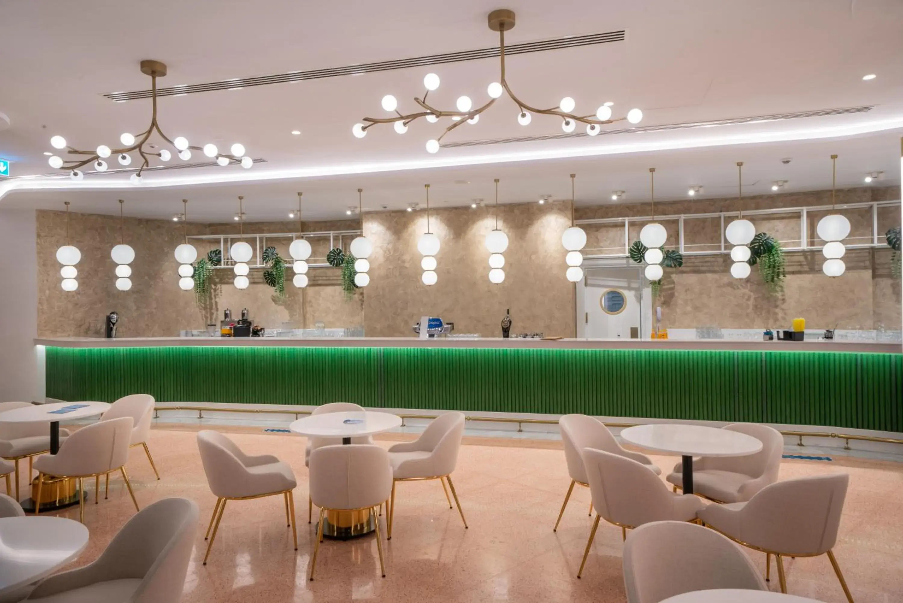 Lounge or bar in Liberty Fabay - Ultra All Inclusive Lounge or bar in Liberty Fabay - Ultra All Inclusive