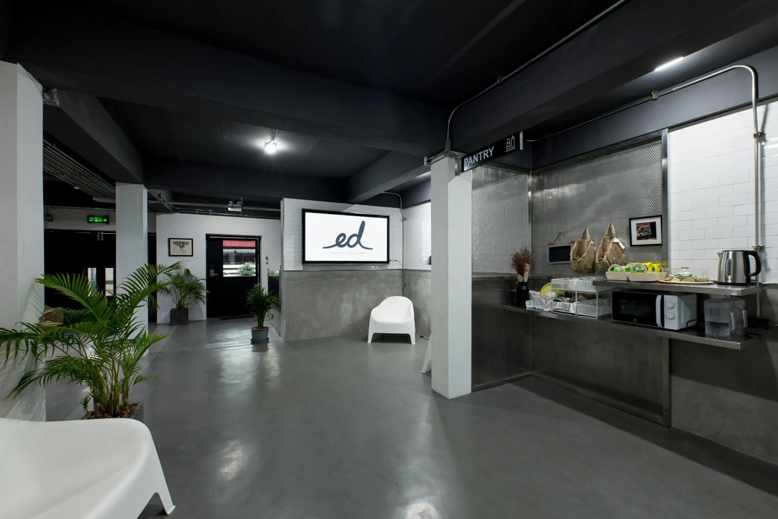 Lobby or reception in Ed Hostel