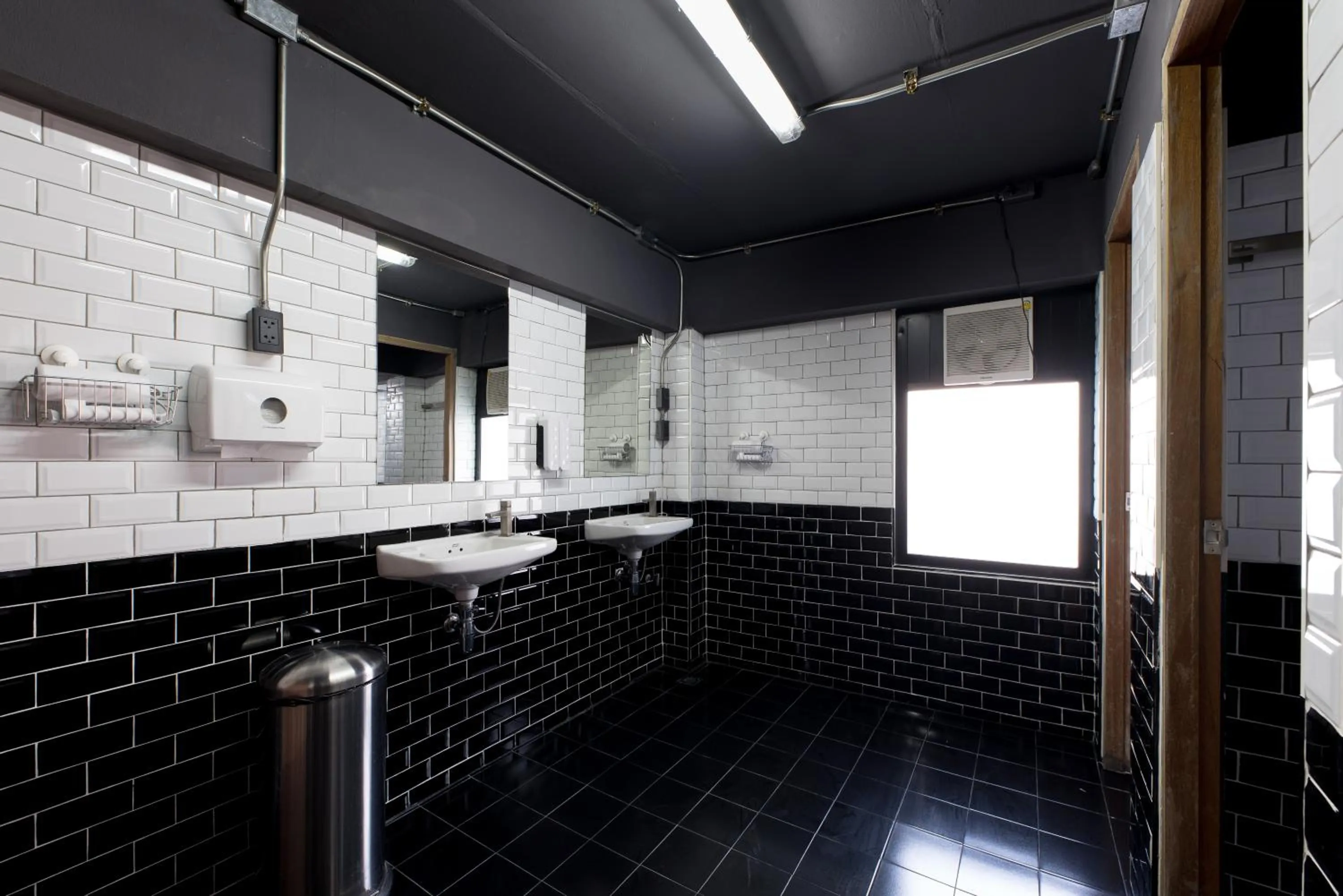 Bathroom in Ed Hostel