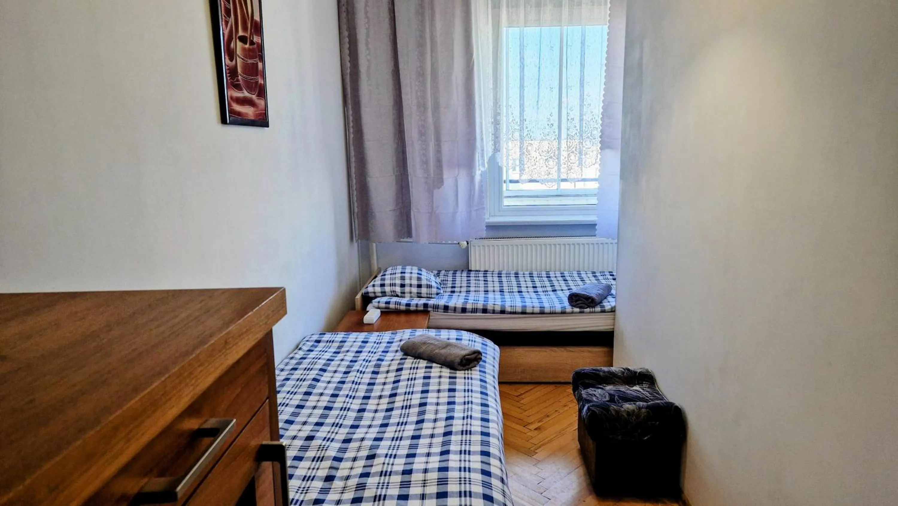 Budget Twin Room - single occupancy in Niebieski Meander Pokoje blisko metra