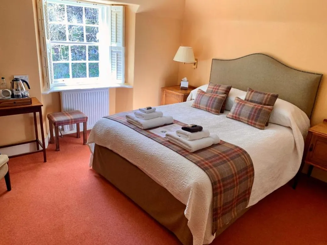 Bedroom, Bed in The Manor House