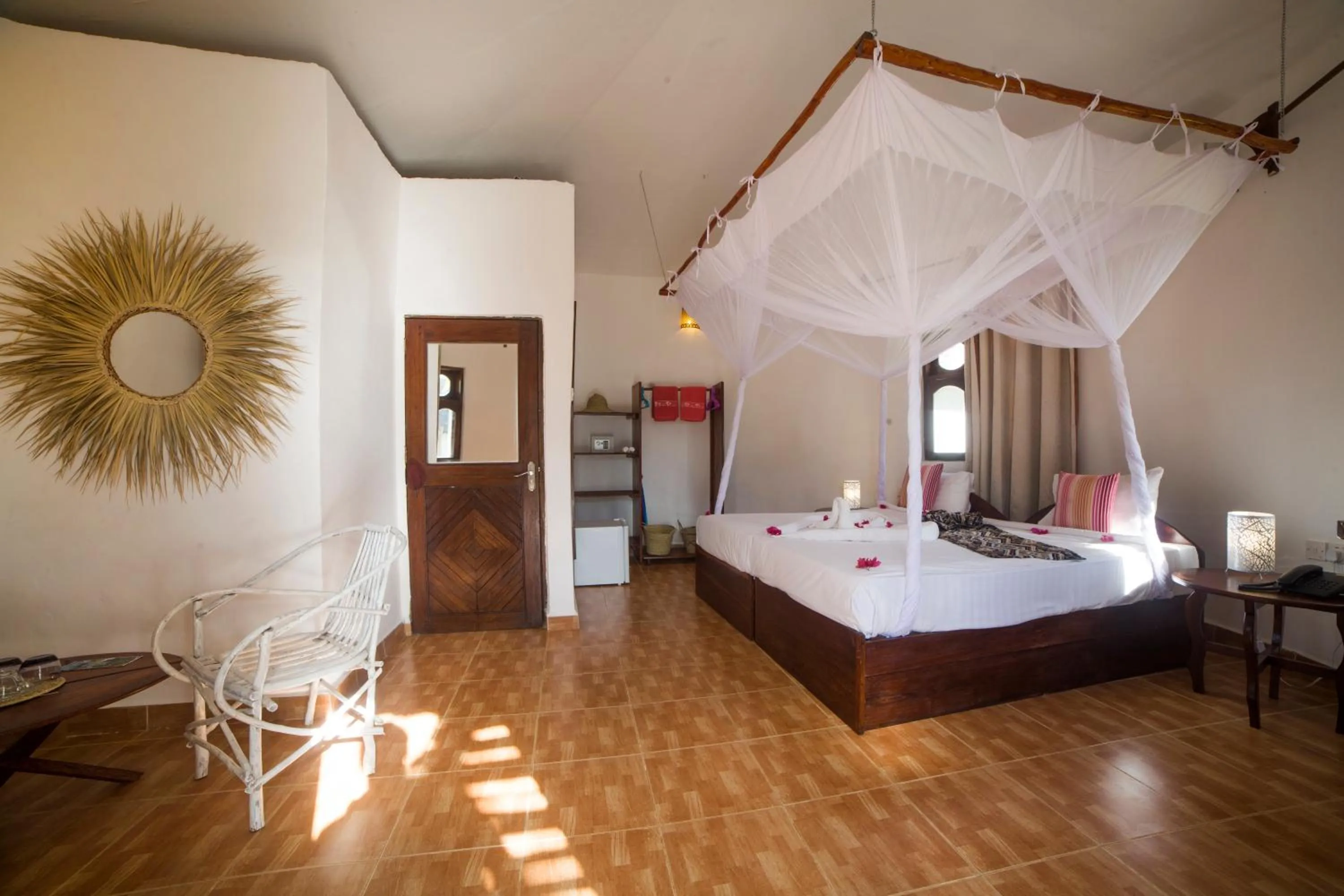 Photo of the whole room, Bed in Antonio Beach Tree House Hotel & Spa