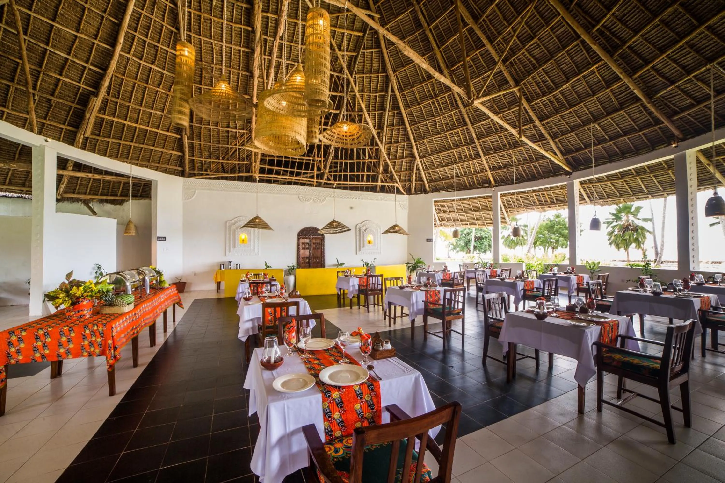 Restaurant/places to eat in Antonio Beach Tree House Hotel & Spa