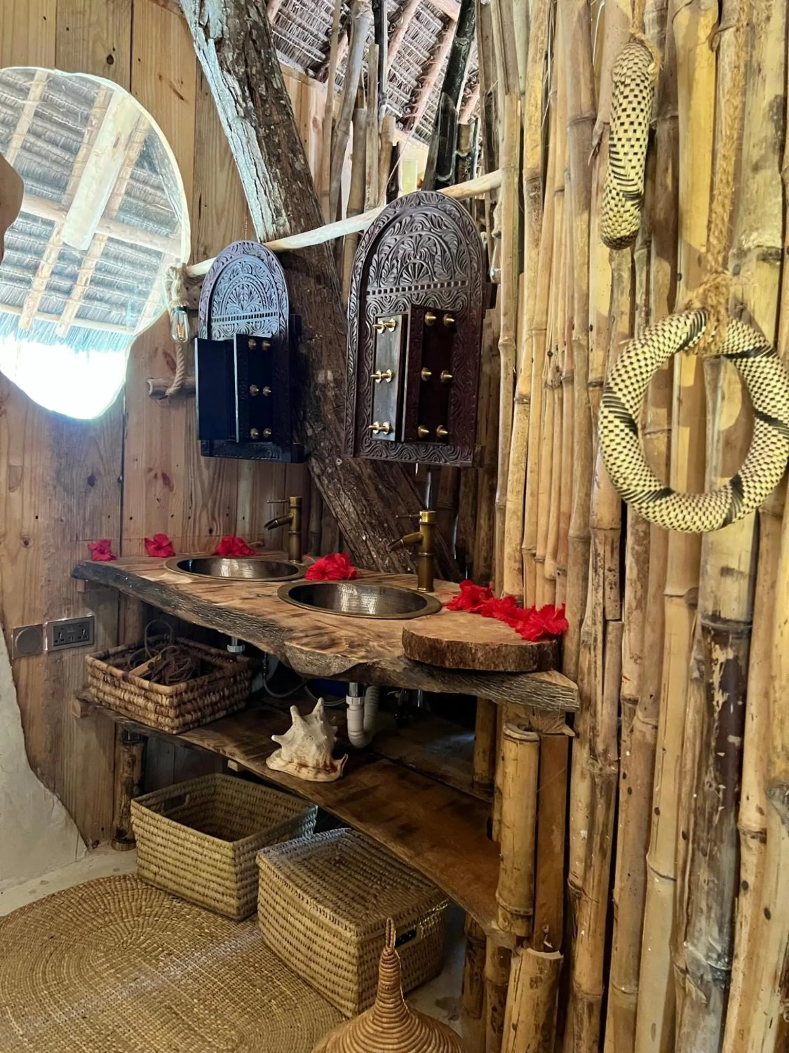 Bathroom in Antonio Beach Tree House Hotel & Spa