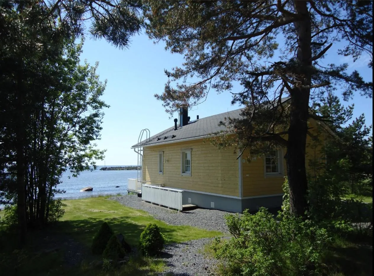 Property building in Yyterin Villa Pyrylä