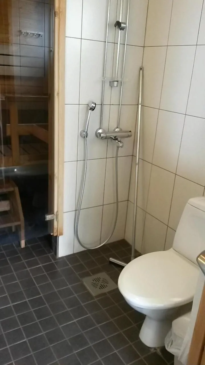 Shower in Yyterin Villa Pyrylä