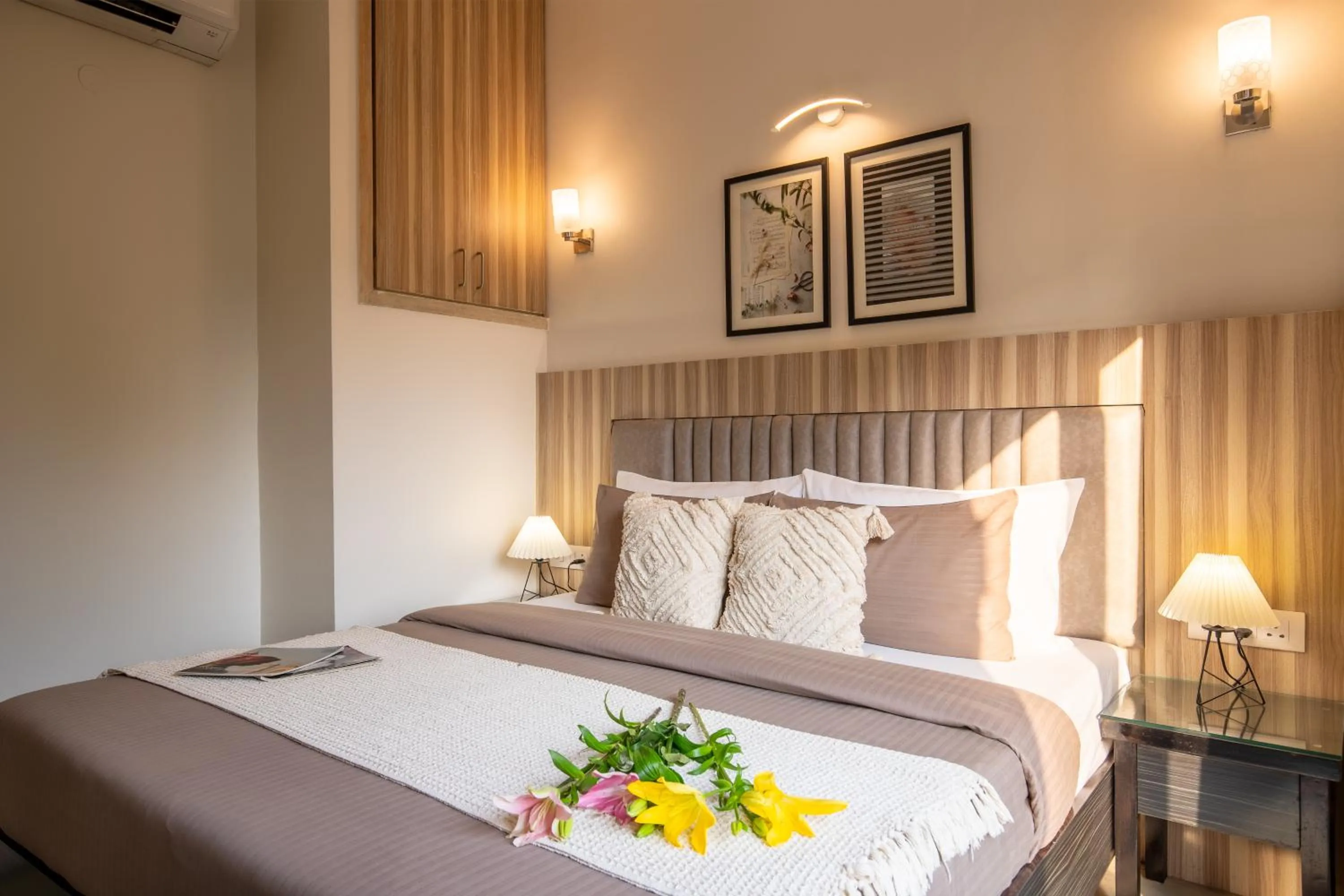 Bed in BedChambers Serviced Apartments, Sector 40