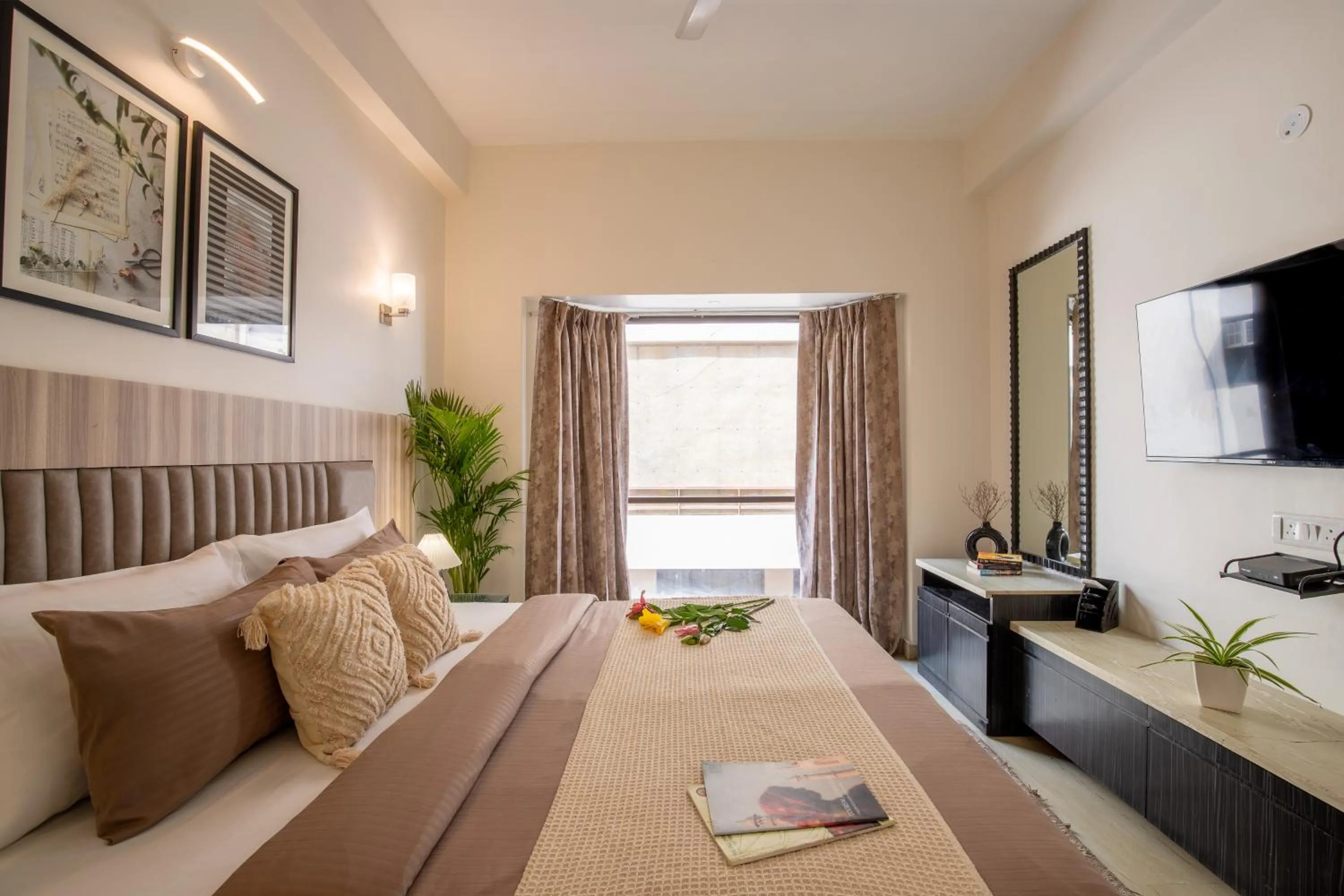 Bed in BedChambers Serviced Apartments, Sector 40