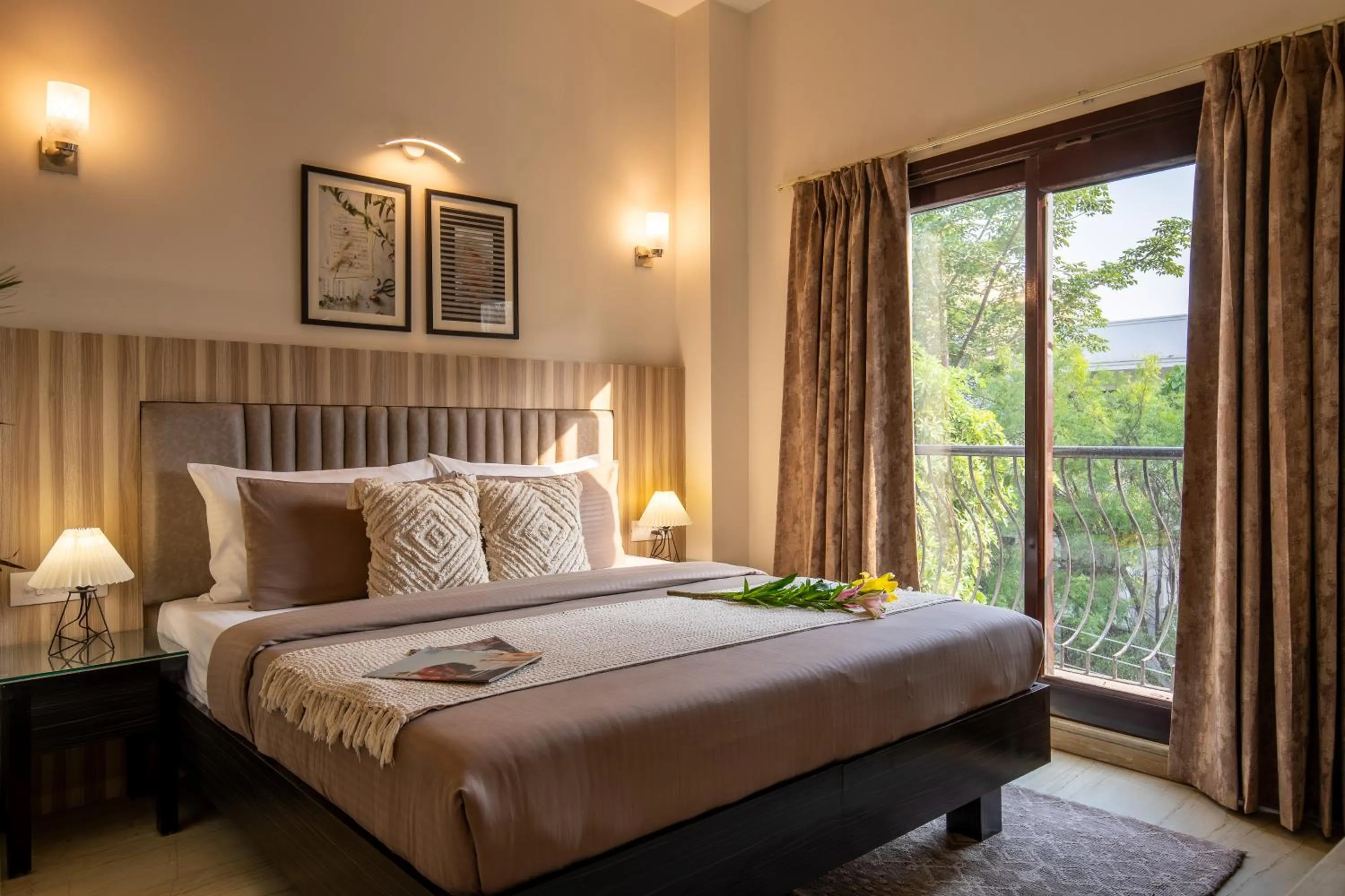 Bed in BedChambers Serviced Apartments, Sector 40