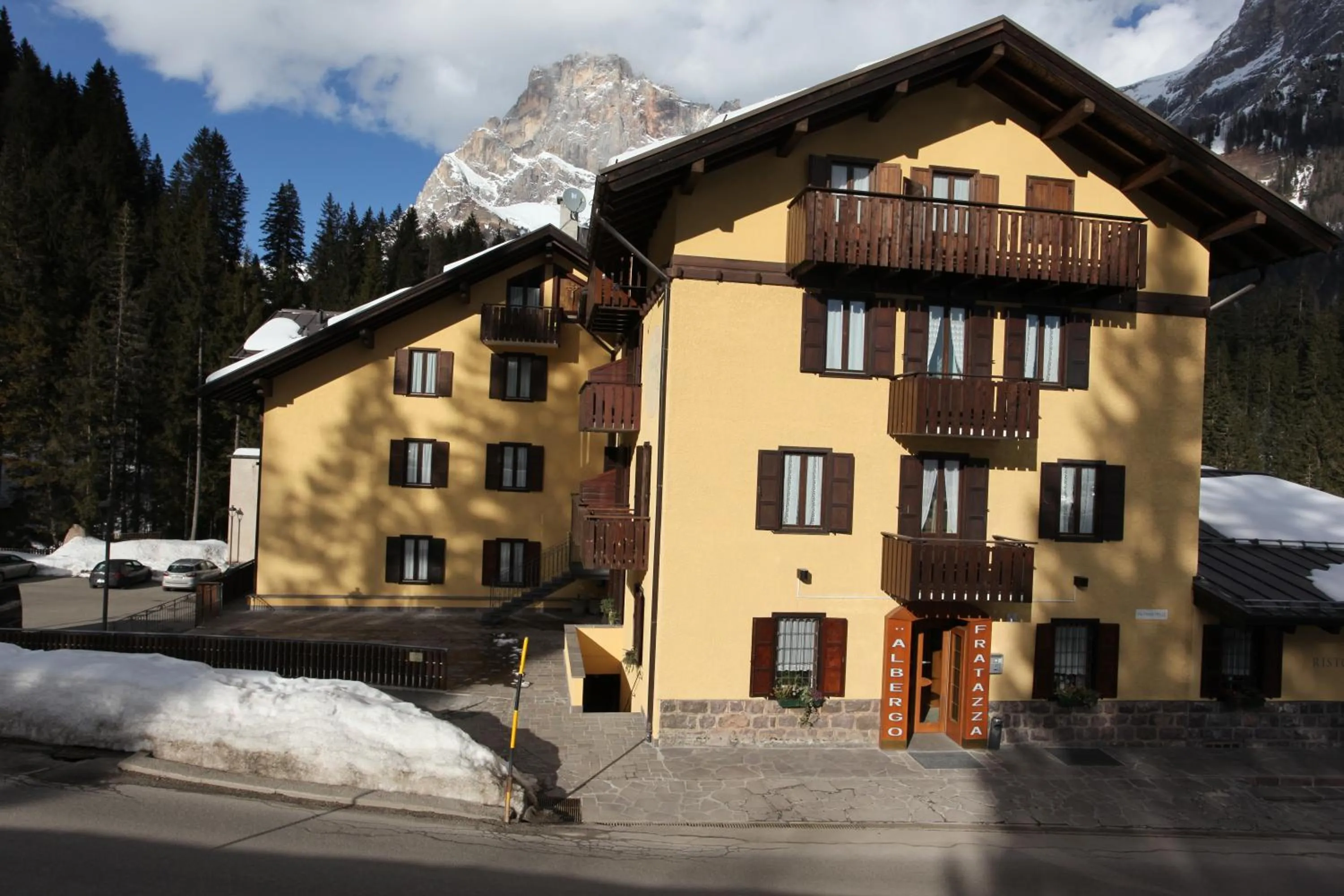 Facade/entrance in GH Hotel Fratazza