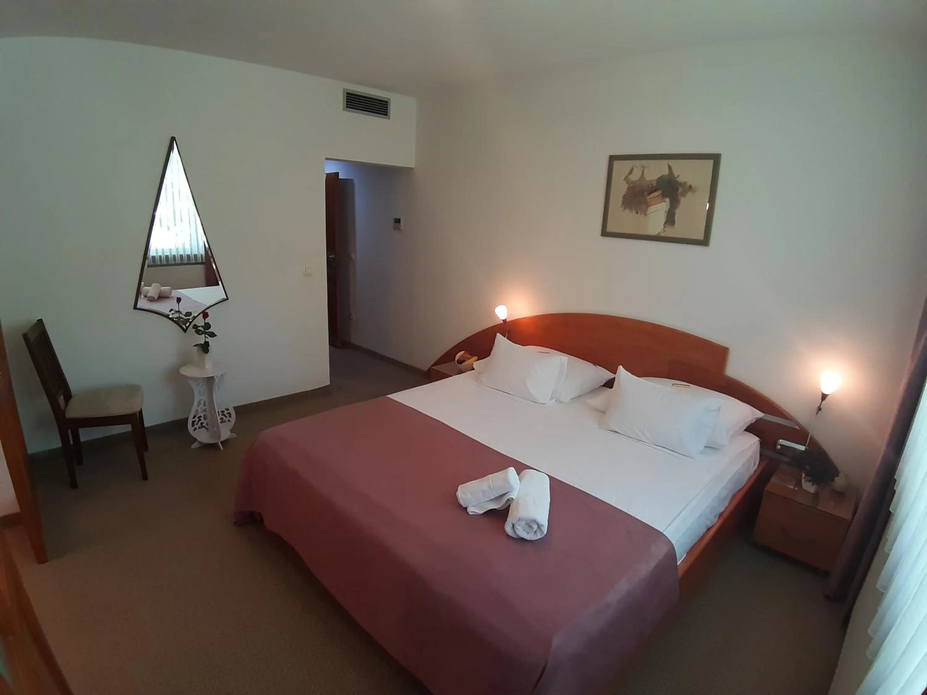 Photo of the whole room in Park Hotel