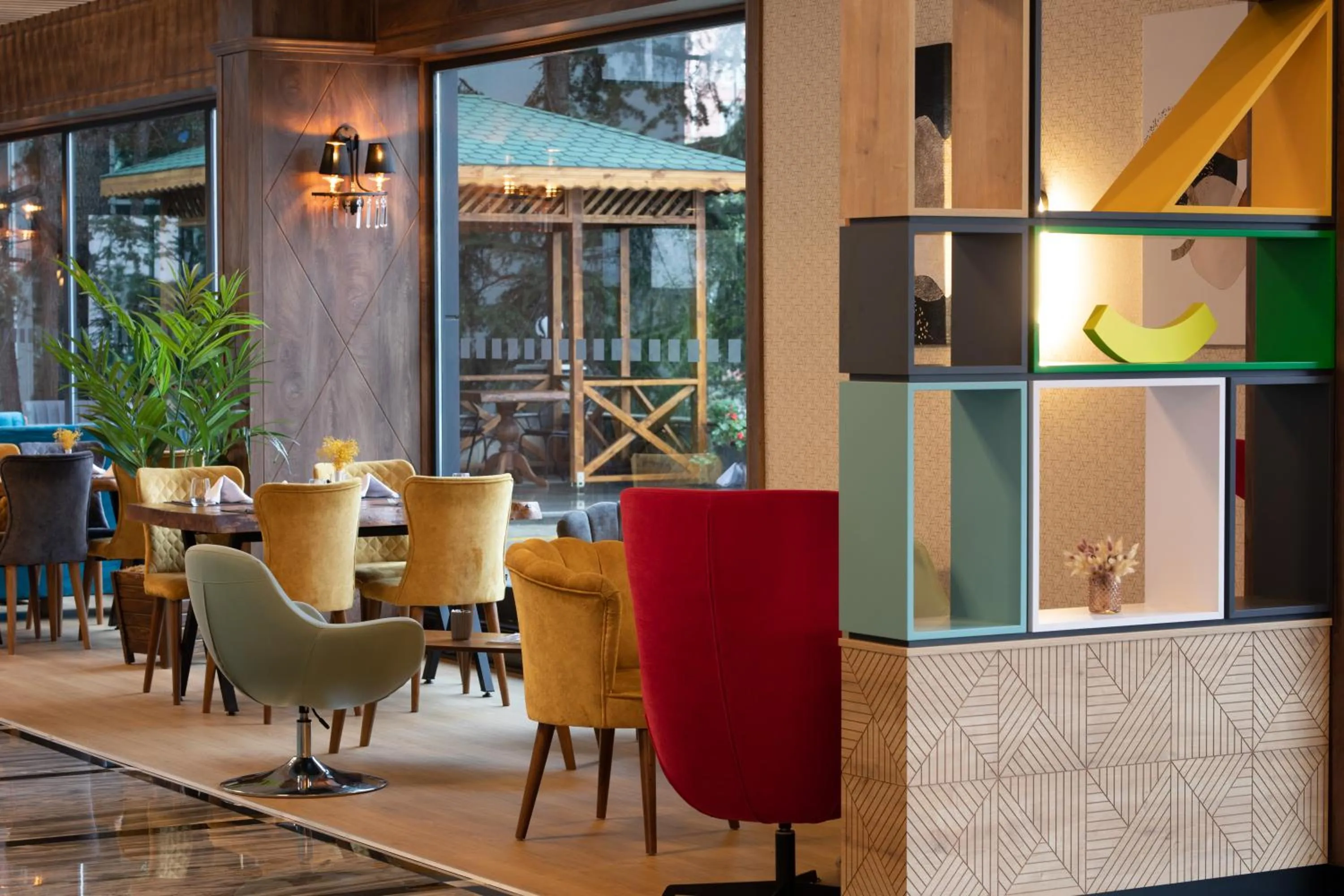 Lobby or reception in Holiday Inn - Trabzon-East by IHG