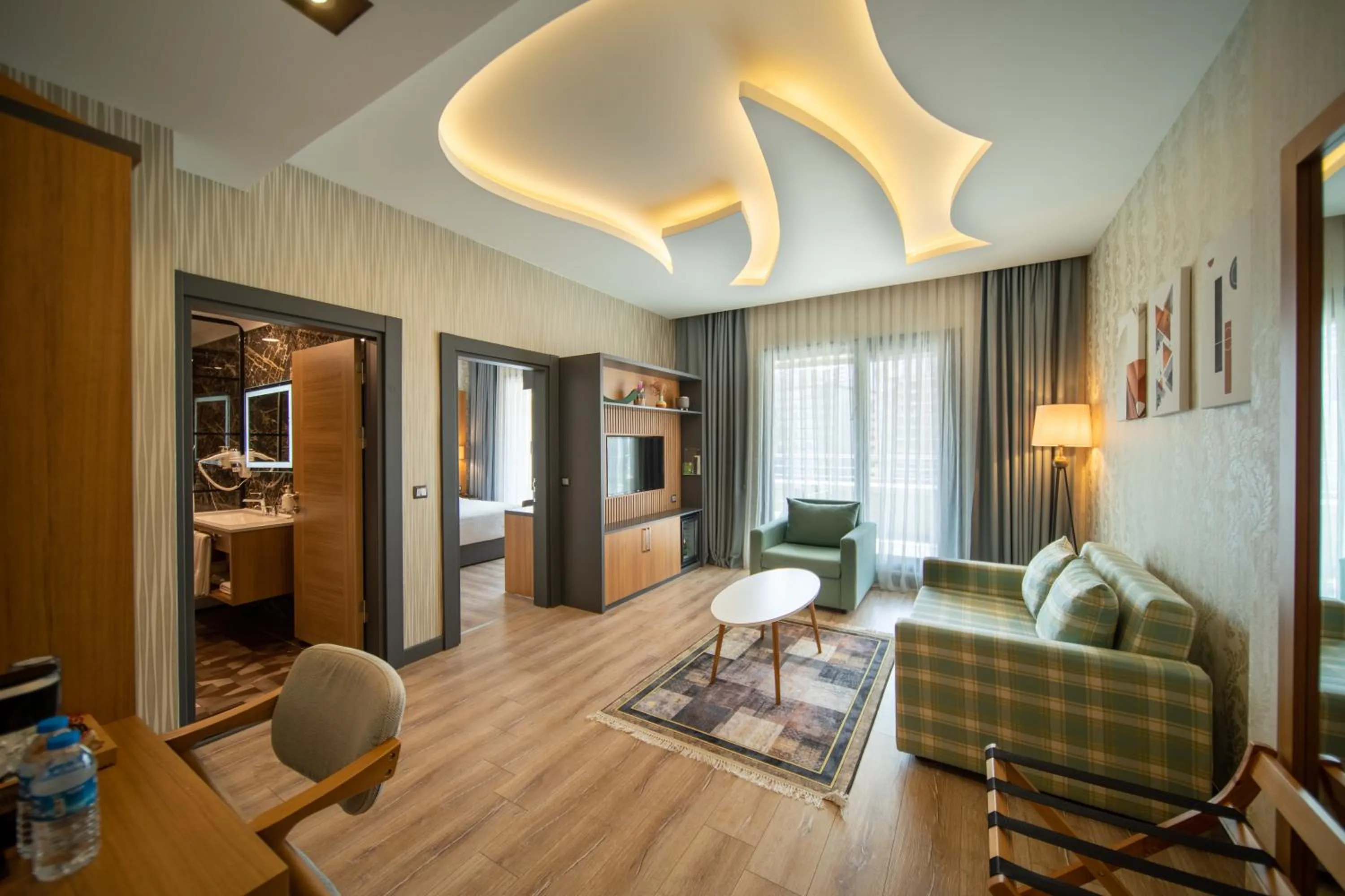 TV and multimedia in Holiday Inn - Trabzon-East by IHG