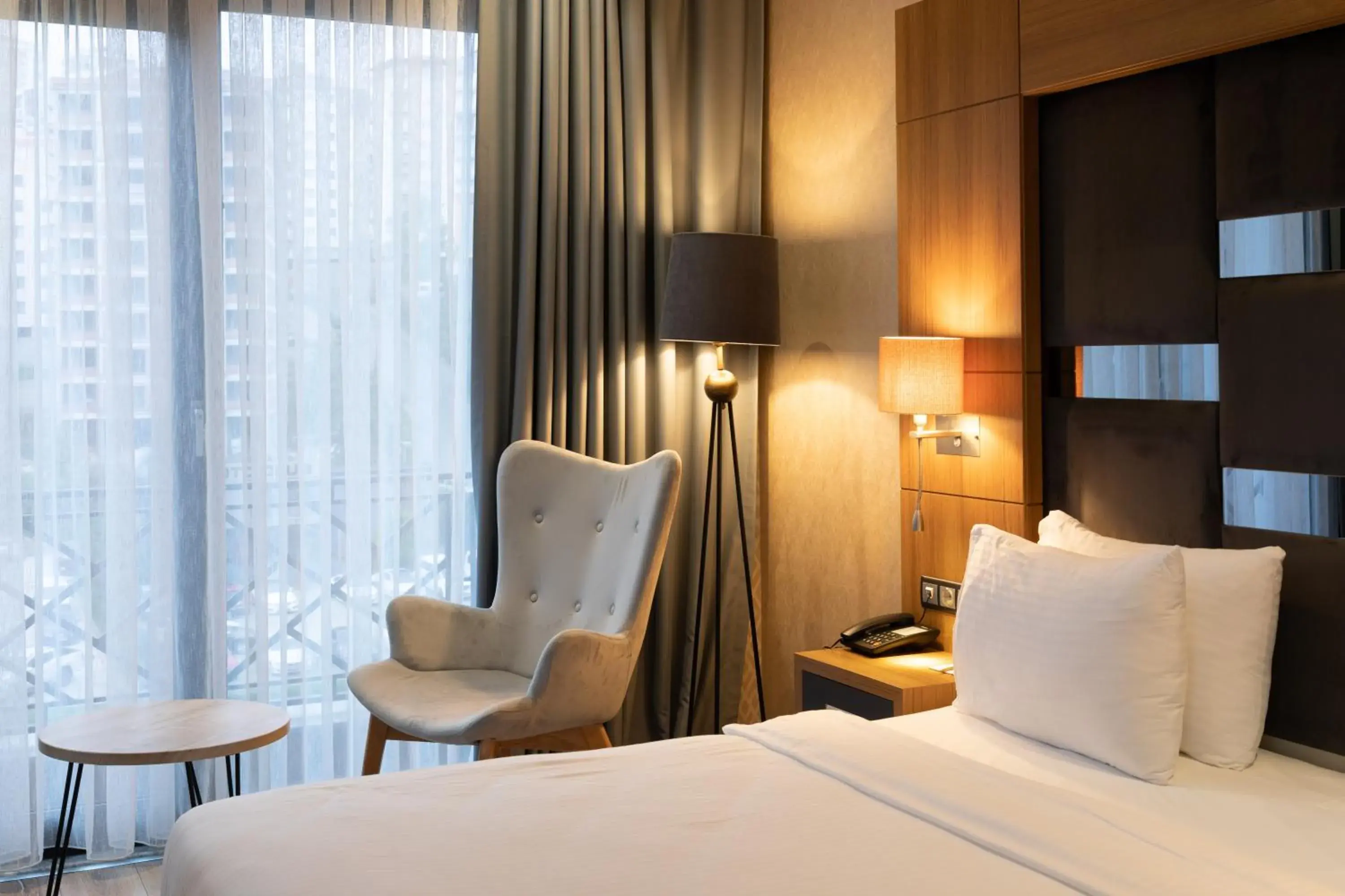 Standard King Room - Non-Smoking in Holiday Inn - Trabzon-East by IHG Standard King Room - Non-Smoking in Holiday Inn - Trabzon-East by IHG