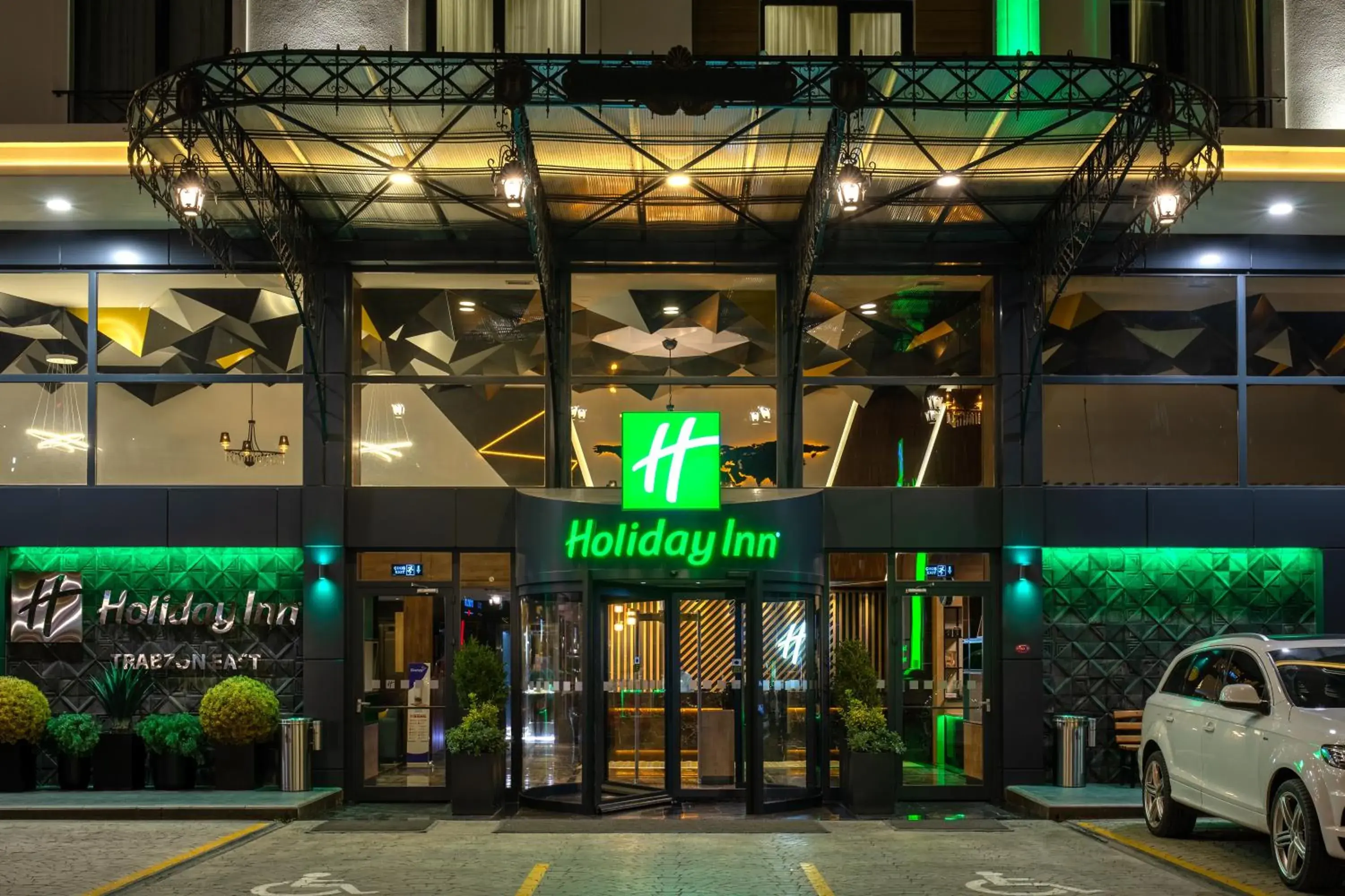 Facade/entrance in Holiday Inn - Trabzon-East by IHG Facade/entrance in Holiday Inn - Trabzon-East by IHG