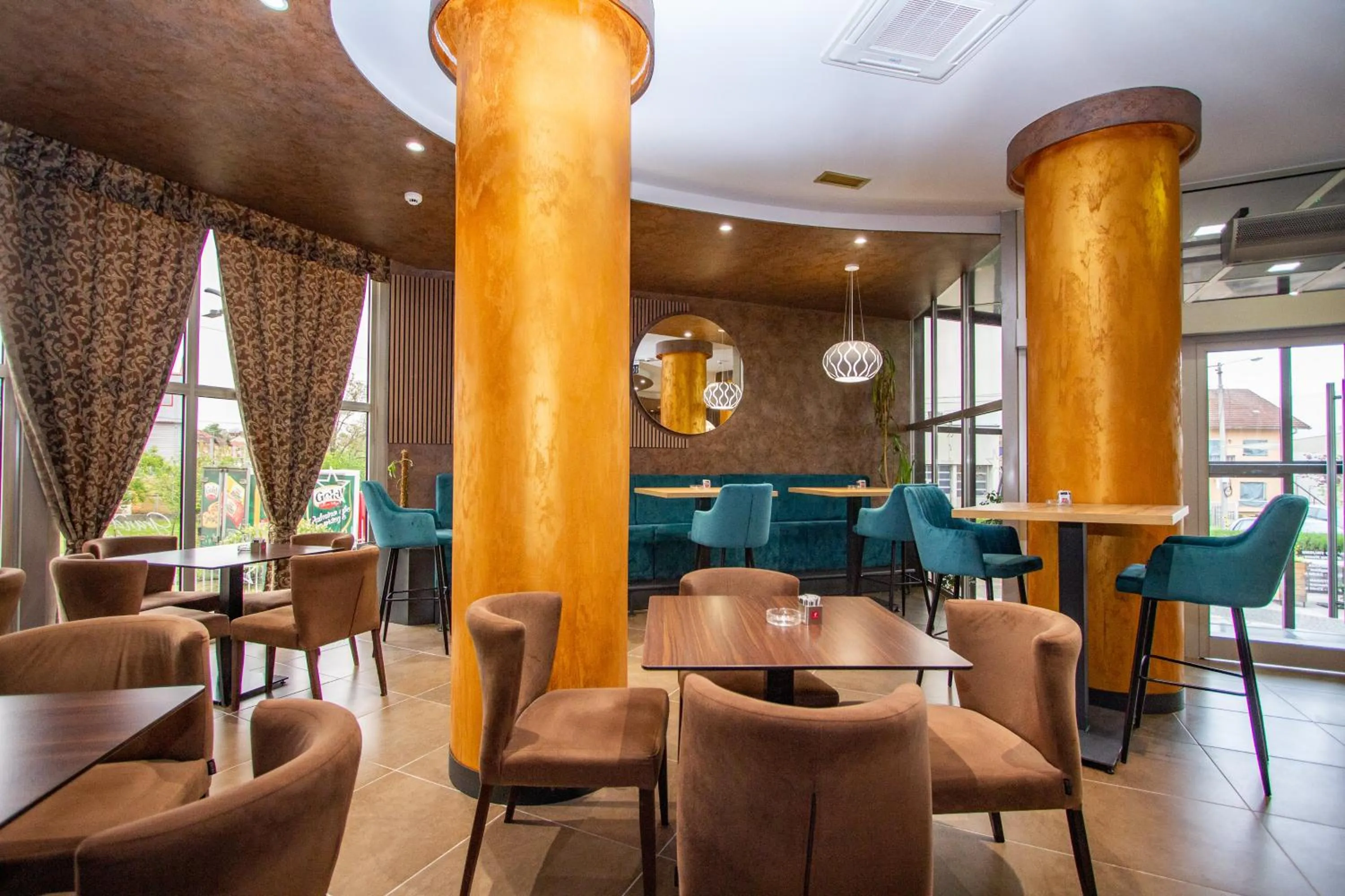 Lounge or bar in Hotel Grand