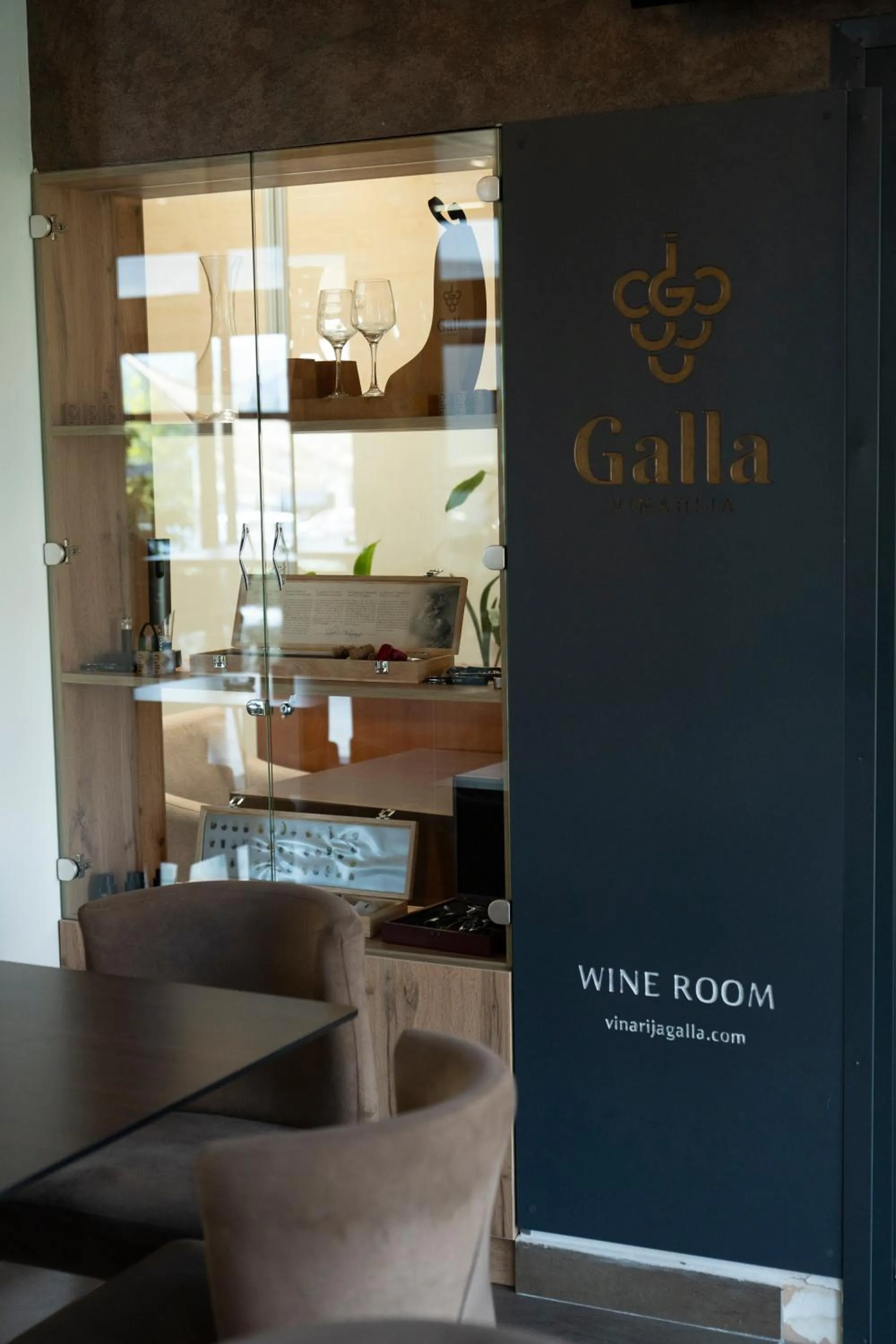 On-site shops in Hotel Grand