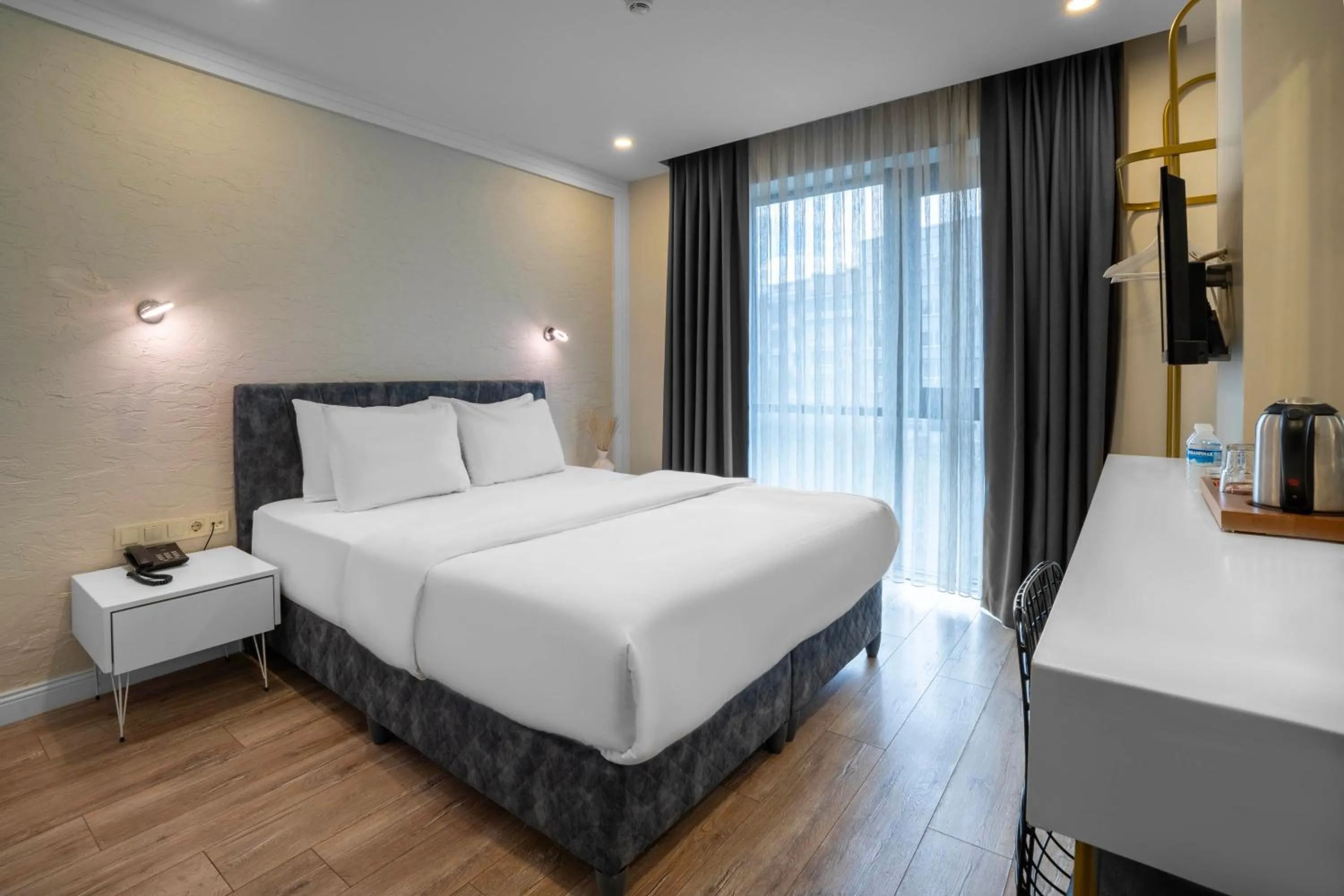 Photo of the whole room, Bed in Actuel Life Hotels - Special Class