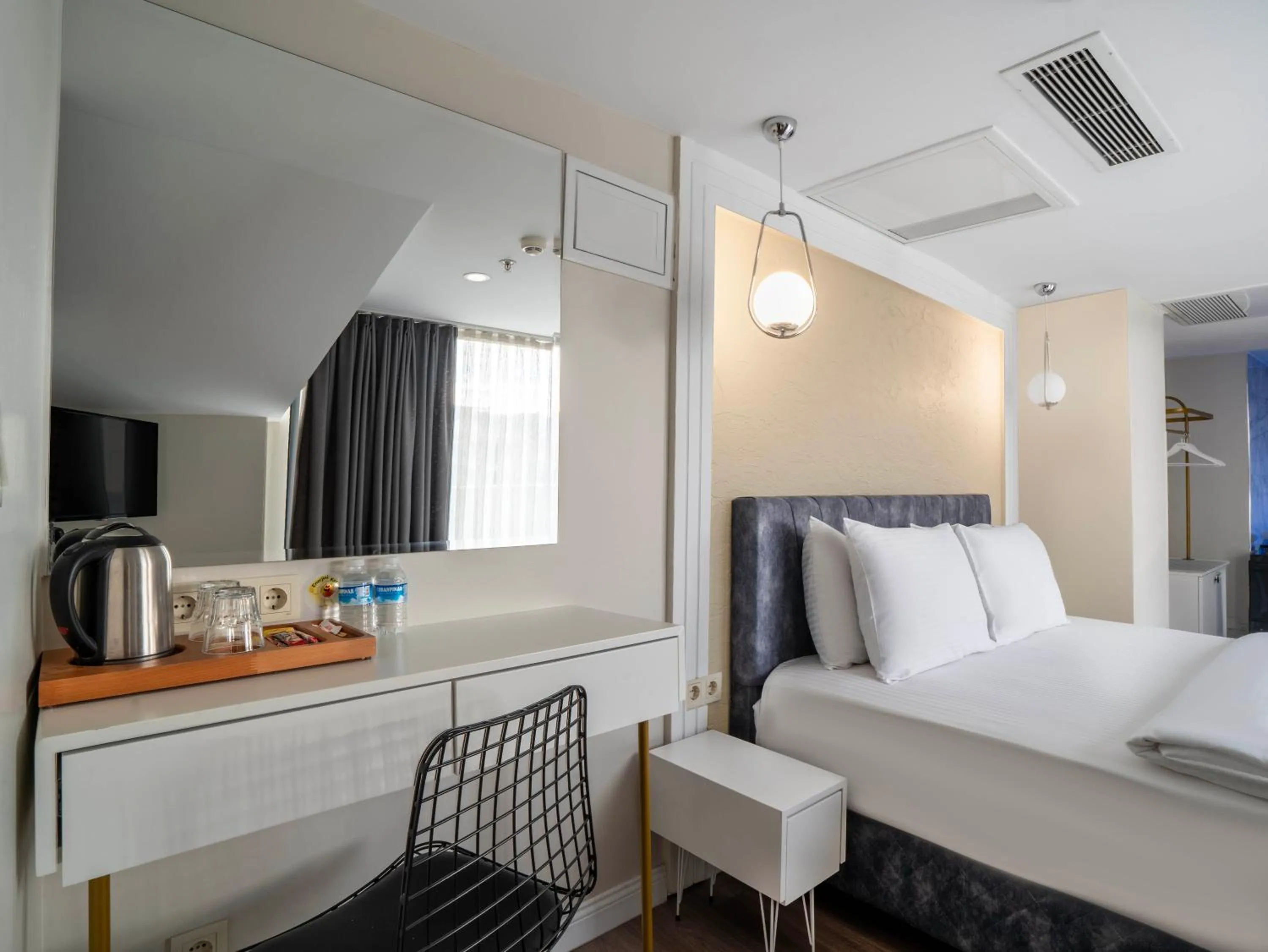 TV and multimedia, Bed in Actuel Life Hotels - Special Class