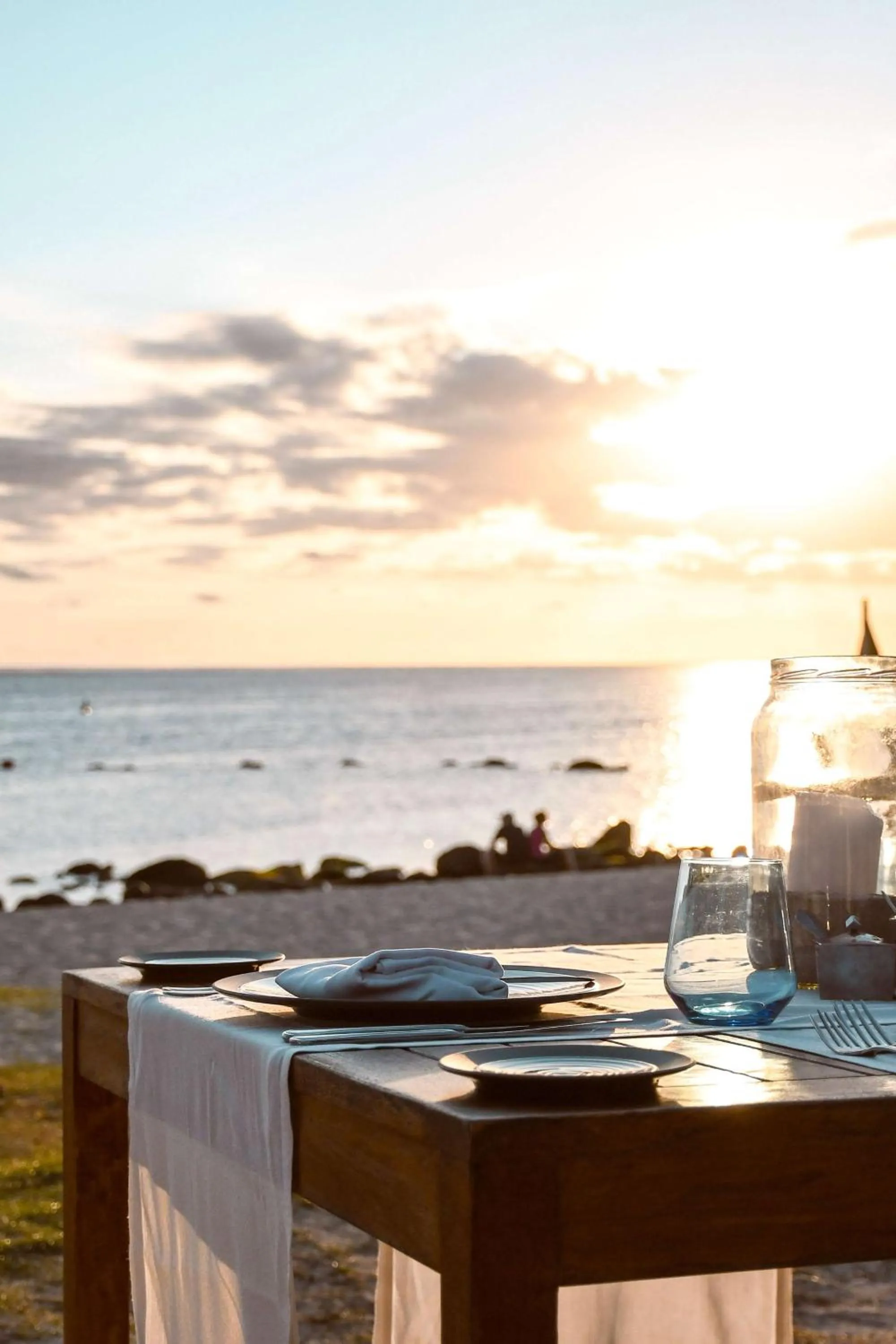 Restaurant/places to eat in Outrigger Mauritius Beach Resort