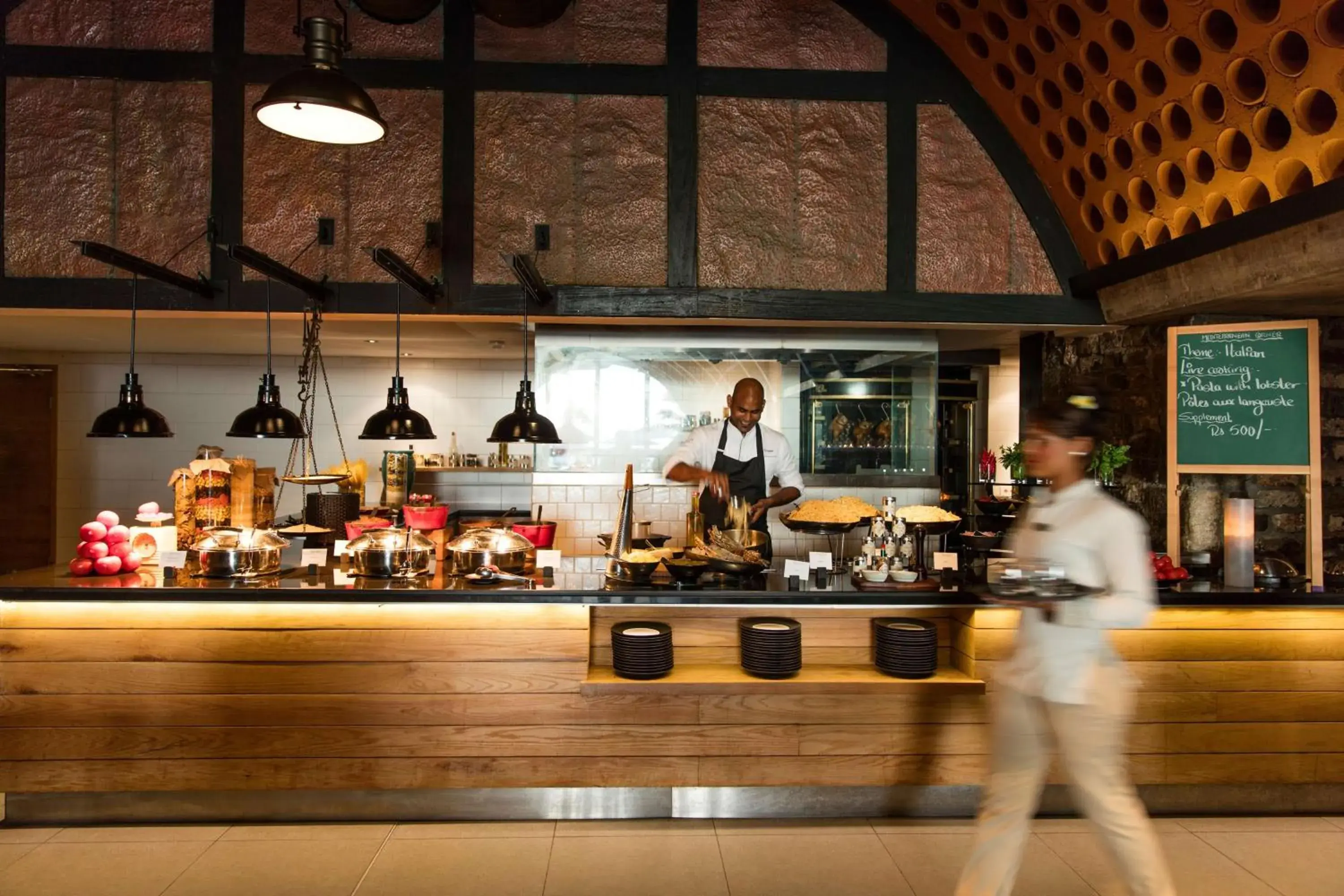 Restaurant/places to eat in Outrigger Mauritius Beach Resort Restaurant/places to eat in Outrigger Mauritius Beach Resort