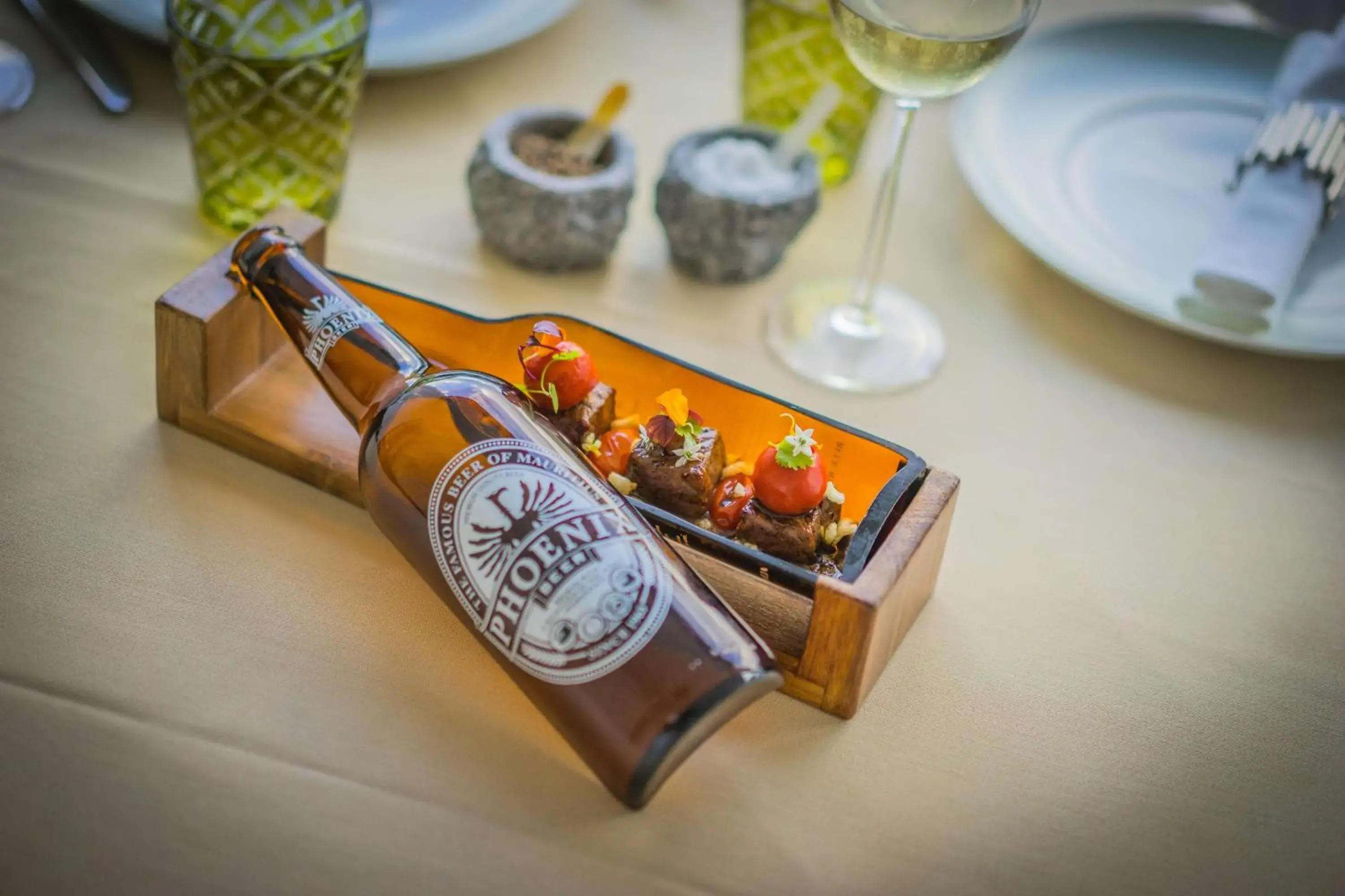 Restaurant/places to eat in Outrigger Mauritius Beach Resort Restaurant/places to eat in Outrigger Mauritius Beach Resort