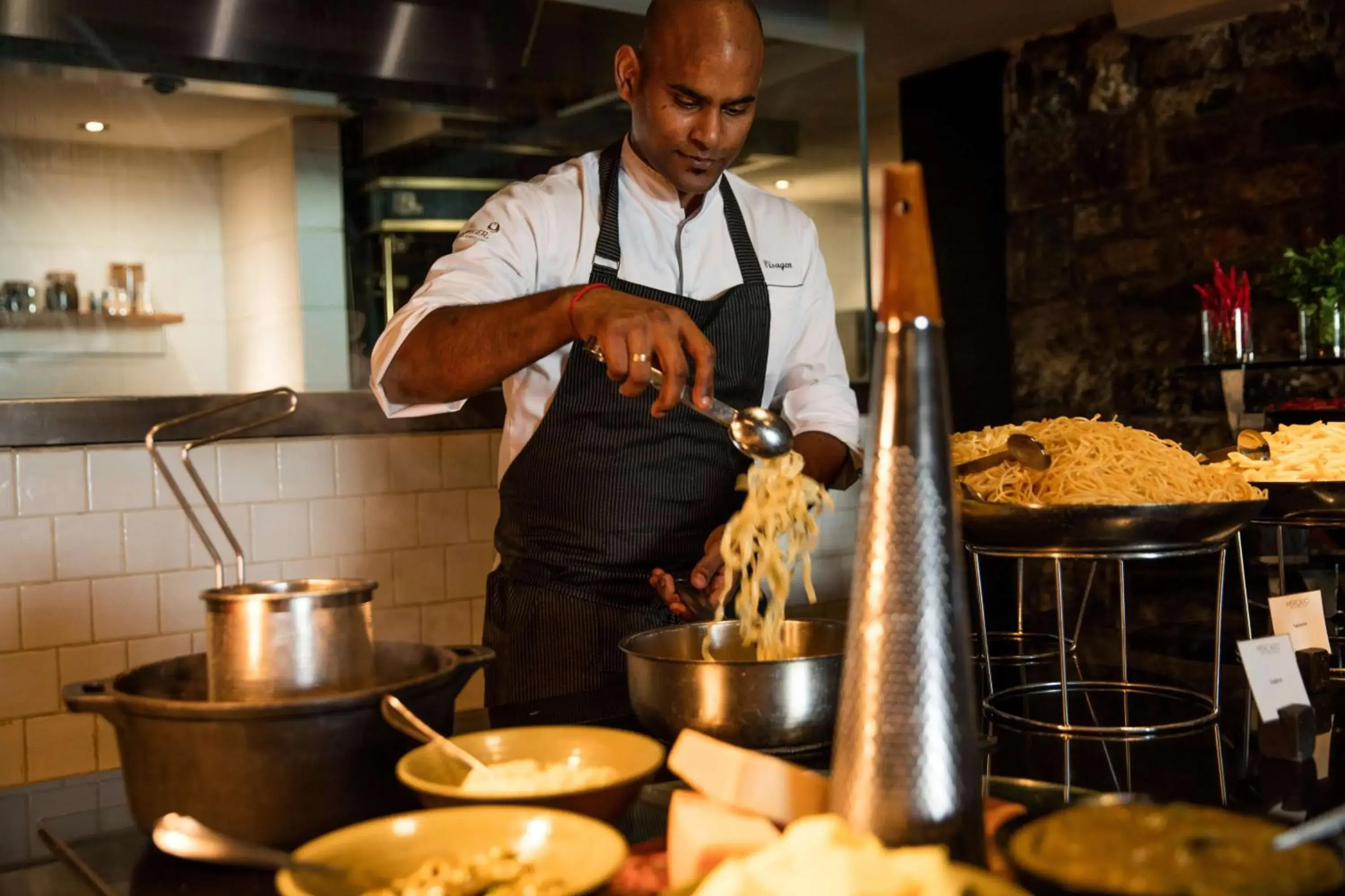 Restaurant/places to eat in Outrigger Mauritius Beach Resort Restaurant/places to eat in Outrigger Mauritius Beach Resort