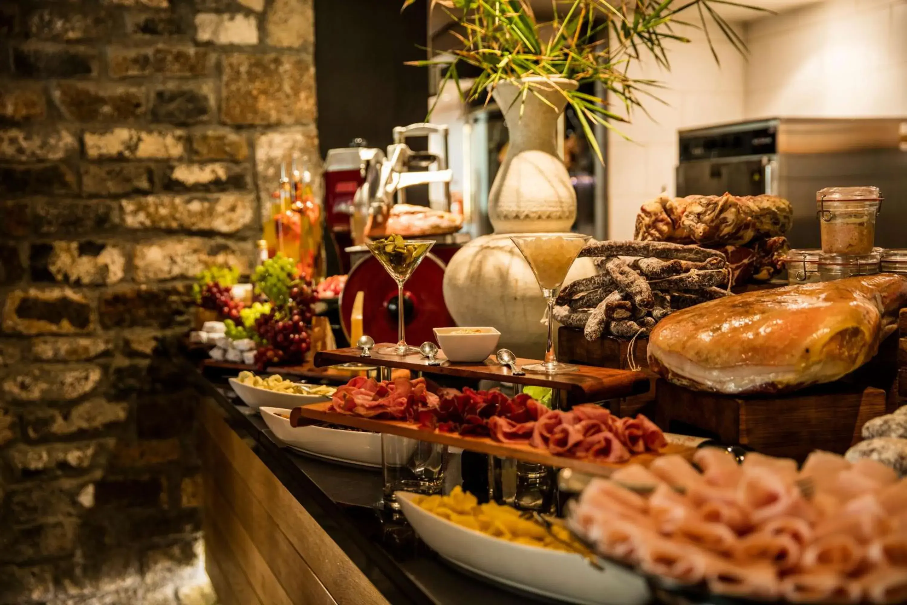 Restaurant/places to eat in Outrigger Mauritius Beach Resort Restaurant/places to eat in Outrigger Mauritius Beach Resort