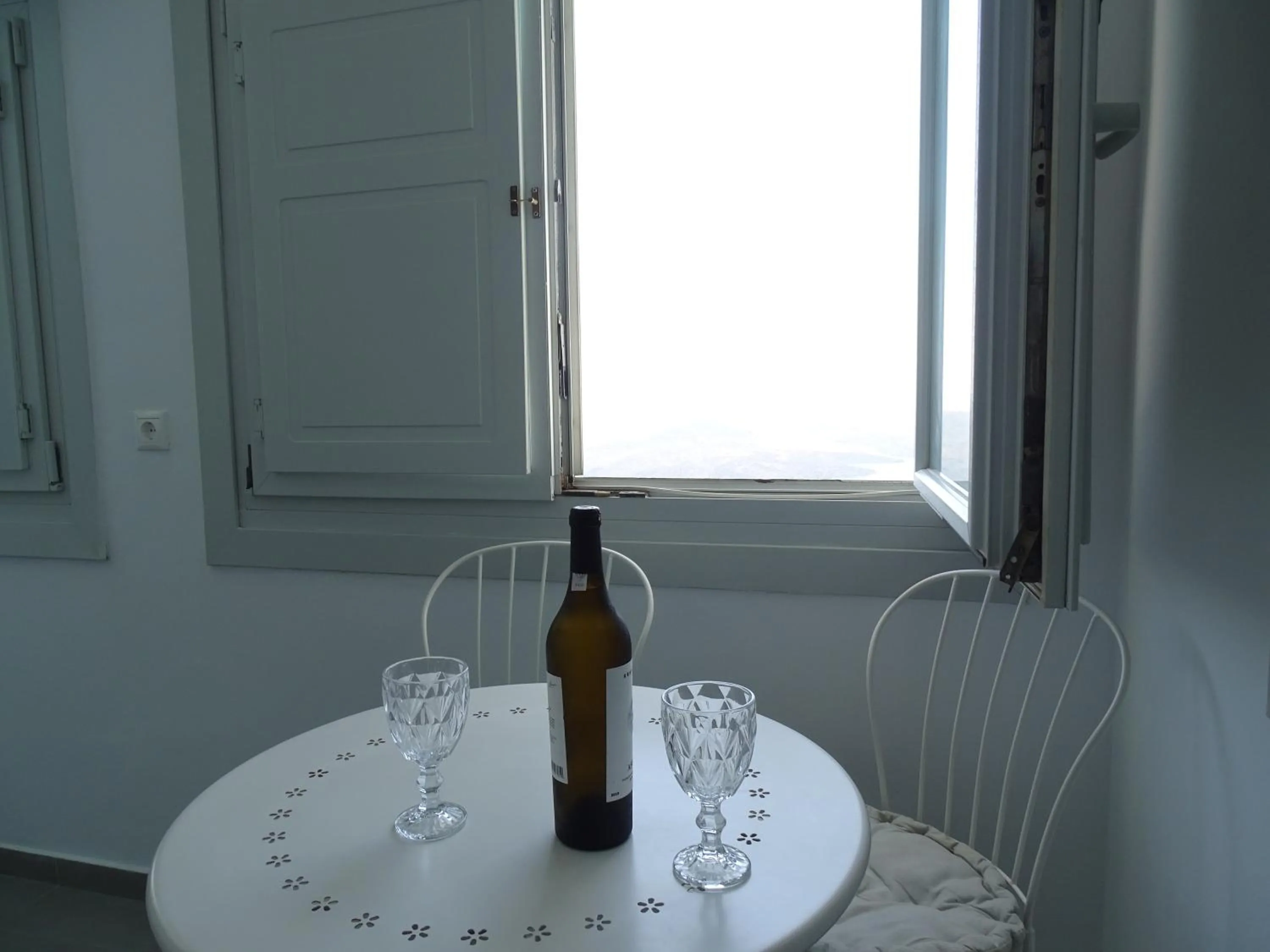 Seating area in NEOKLASSIKO KOUKOULI