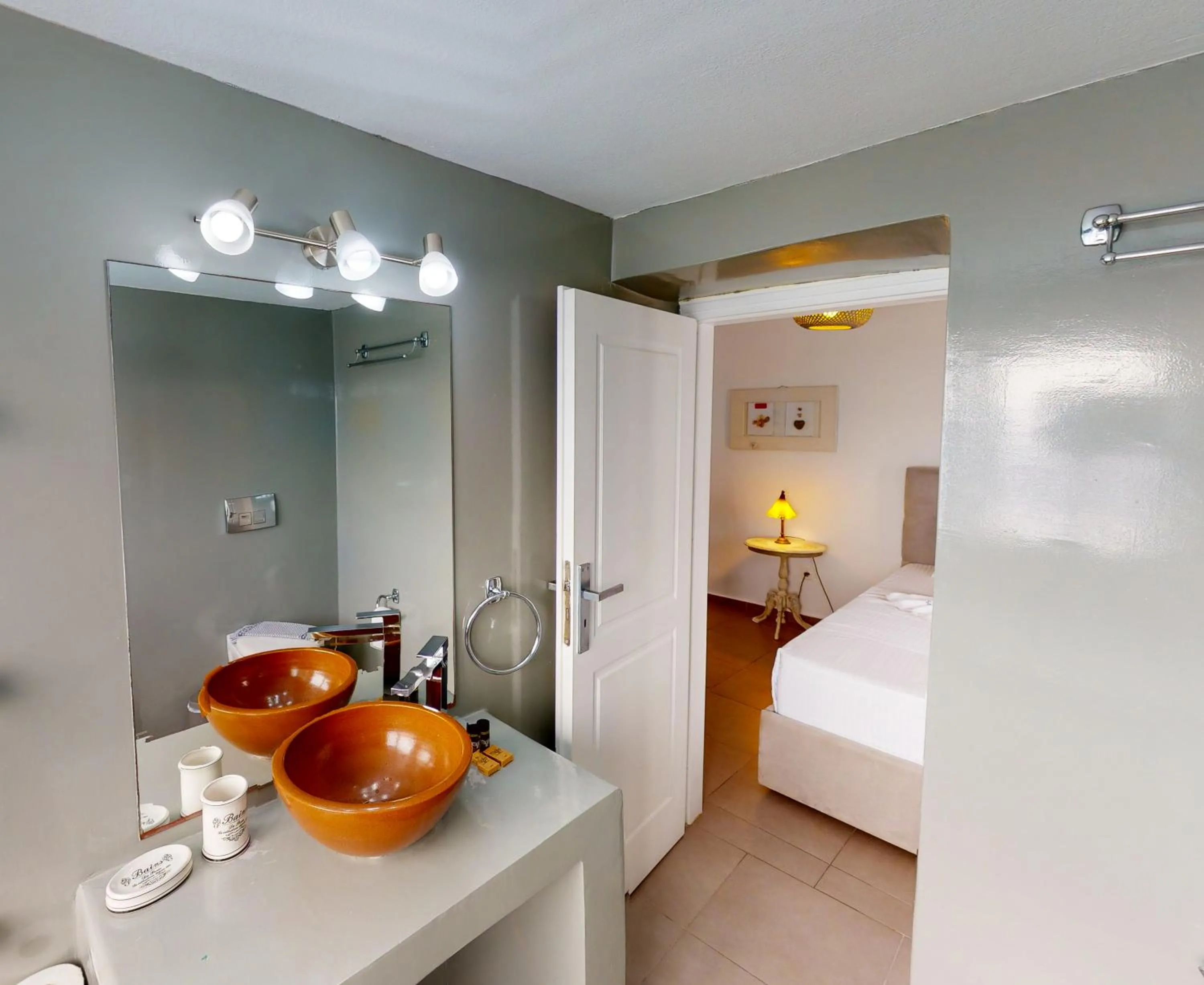 Bathroom in NEOKLASSIKO KOUKOULI